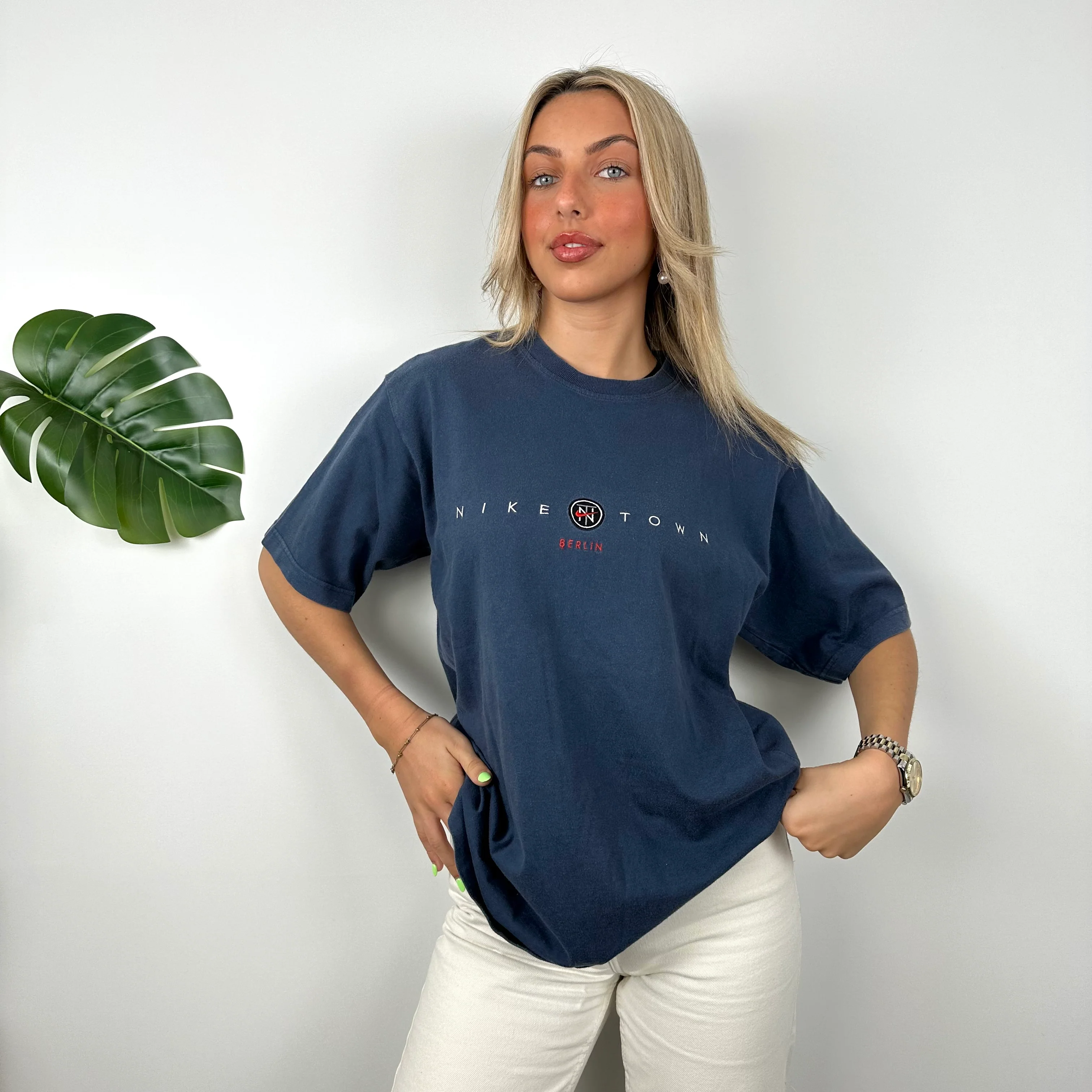 Nike Town Berlin Navy Embroidered Spell Out T Shirt (M)