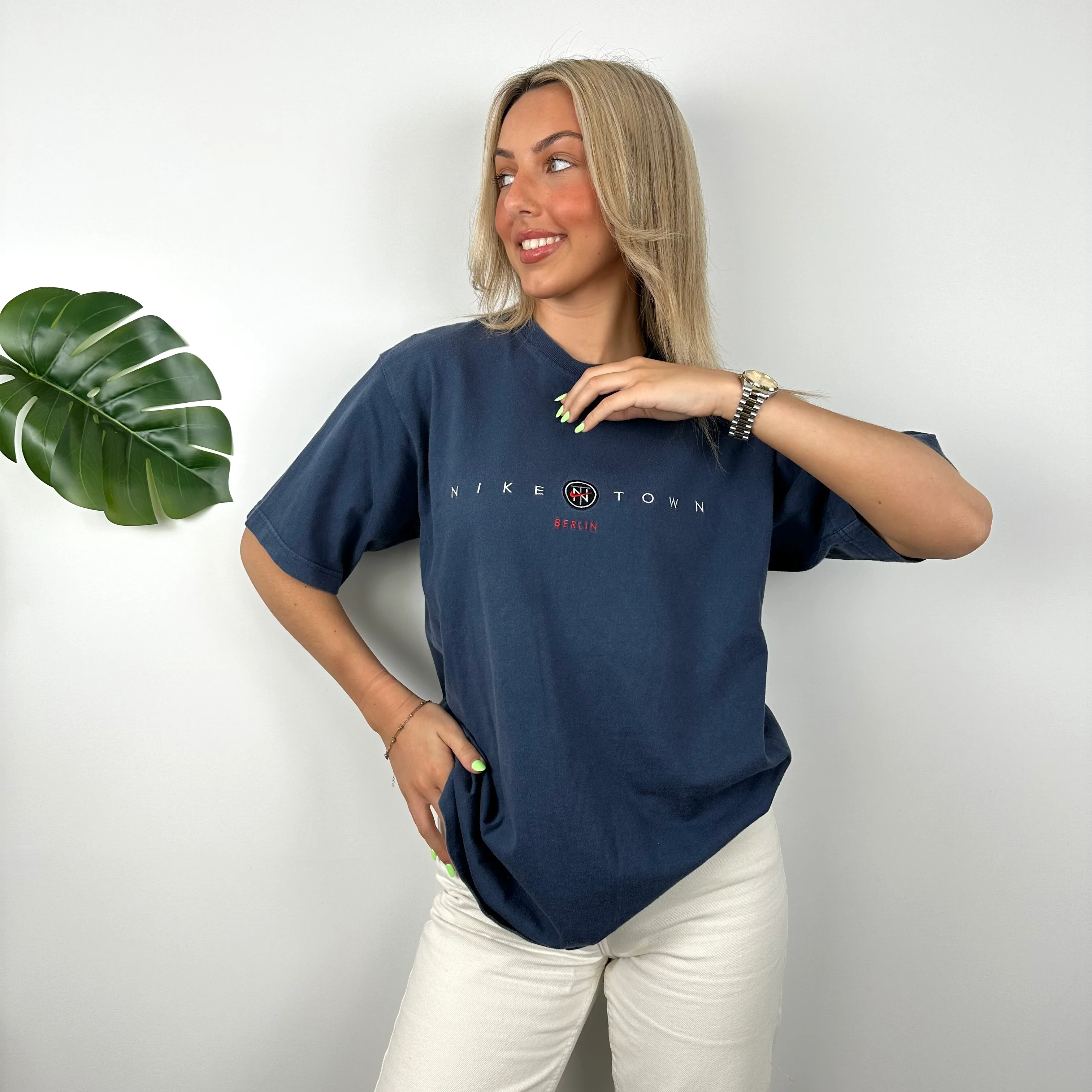 Nike Town Berlin Navy Embroidered Spell Out T Shirt (M) - Image 5