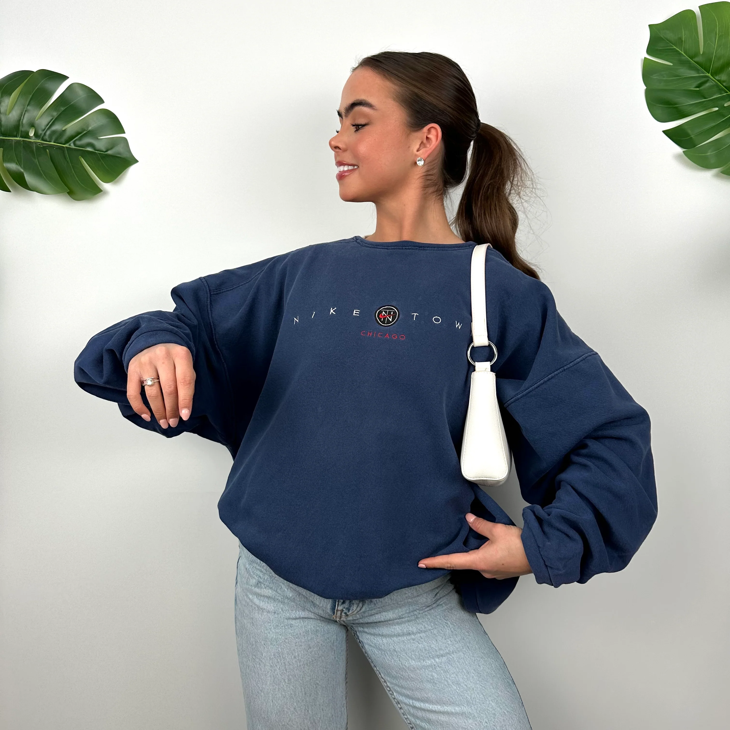 Nike Town Chicago Navy Embroidered Spell Out Sweatshirt (L) - Image 4