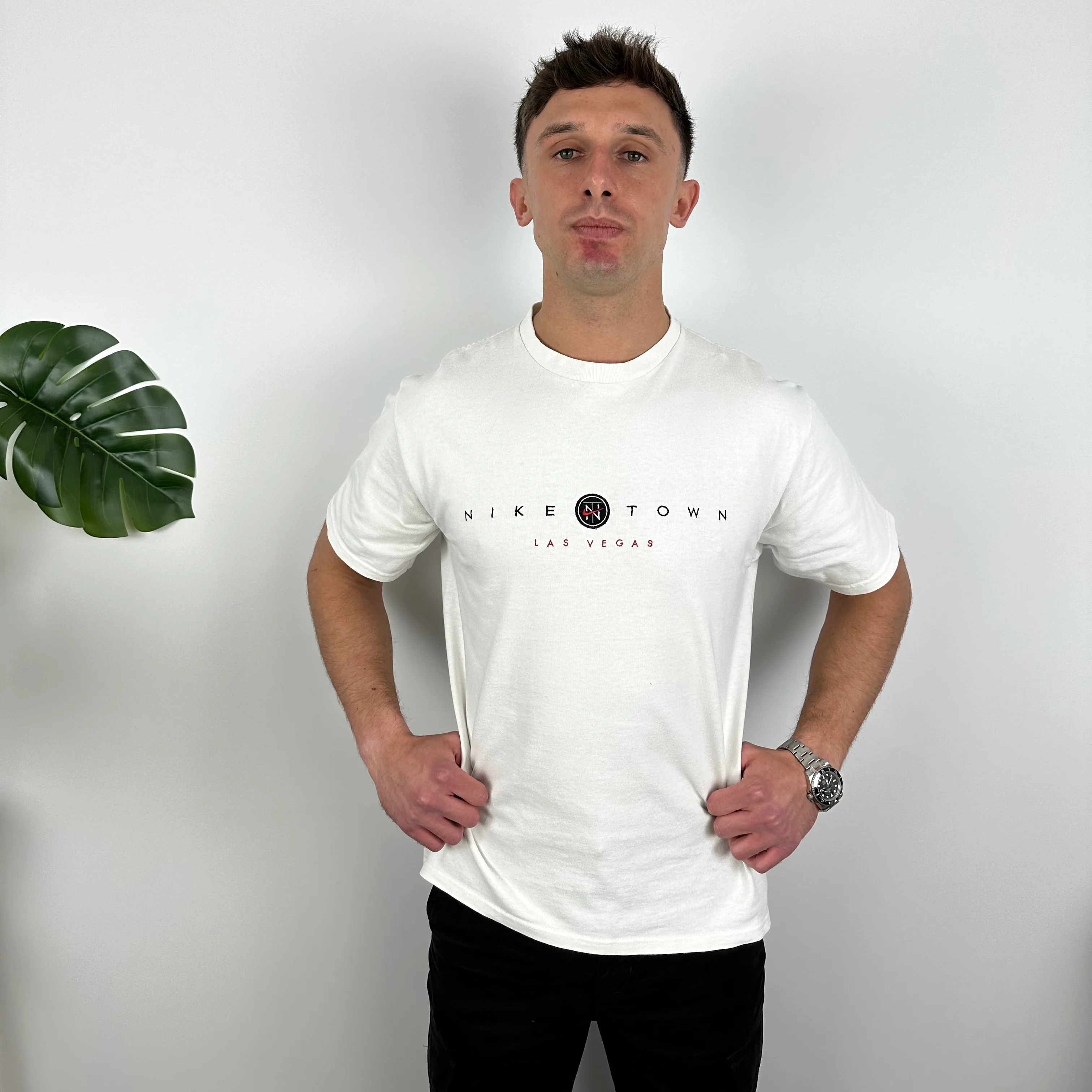 Nike Town Las Vegas White Embroidered Spell Out T Shirt (M) - Image 3