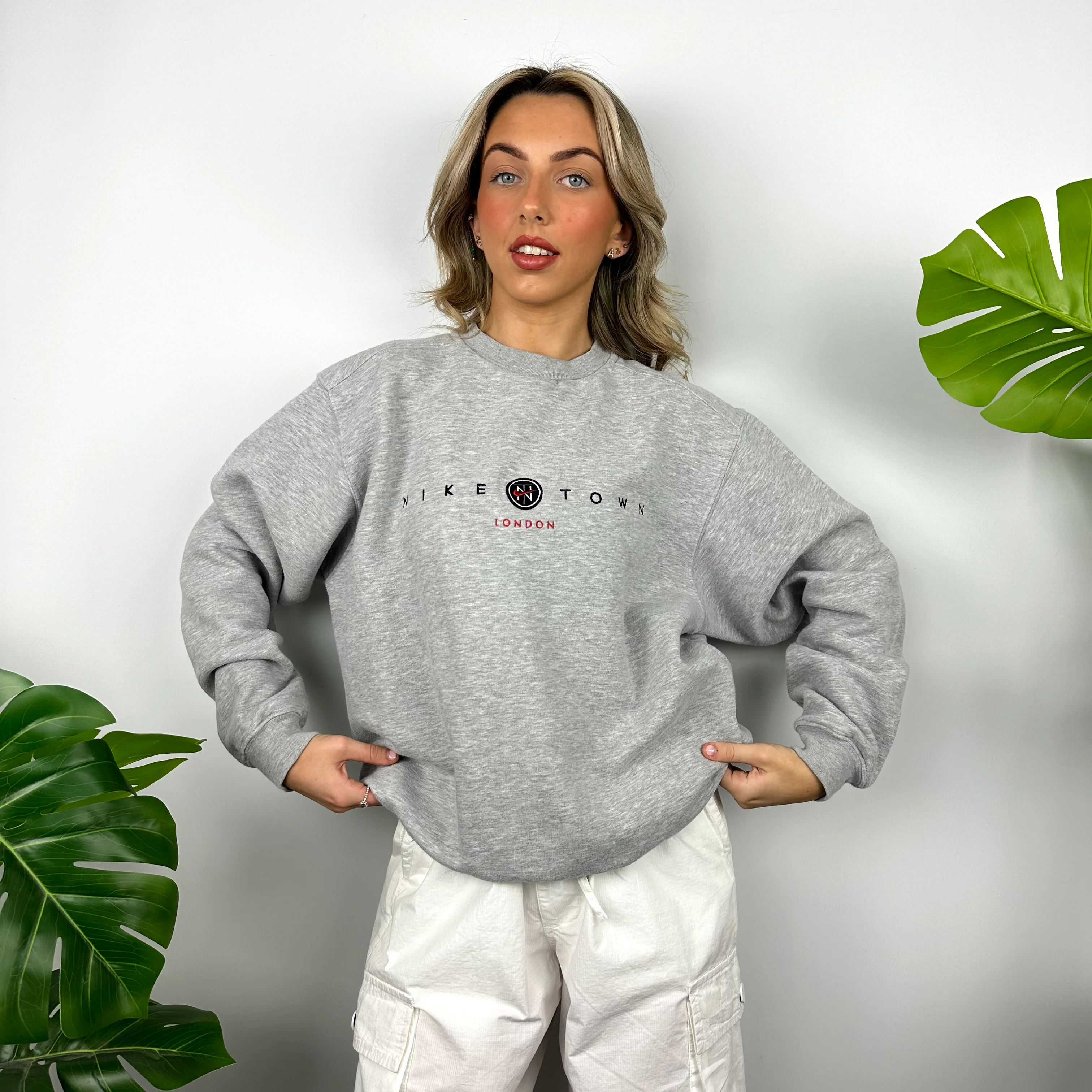 Nike Town London Grey Embroidered Spell Out Sweatshirt (M)