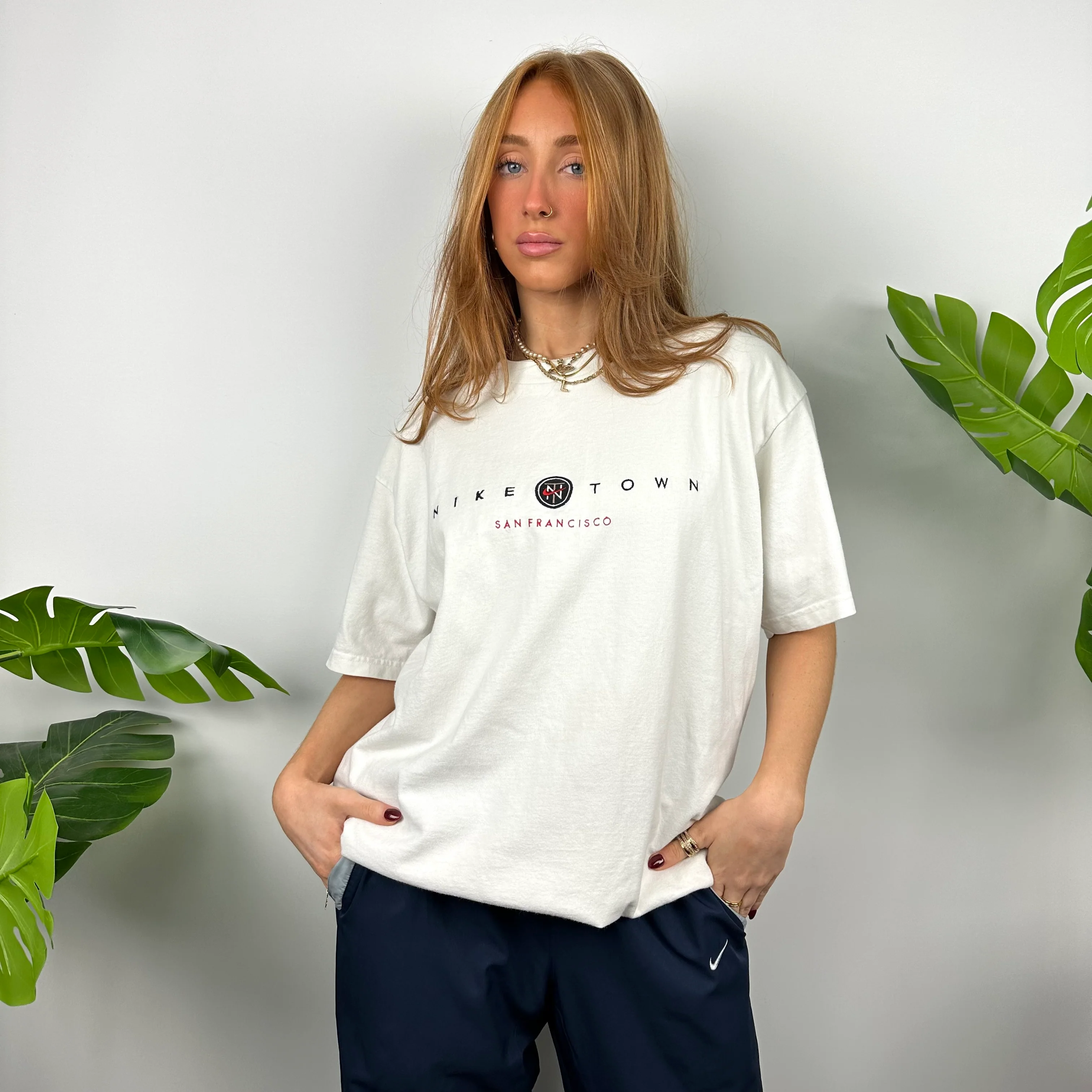 Nike Town San Francisco White Embroidered Spell Out T Shirt (L) - Image 6