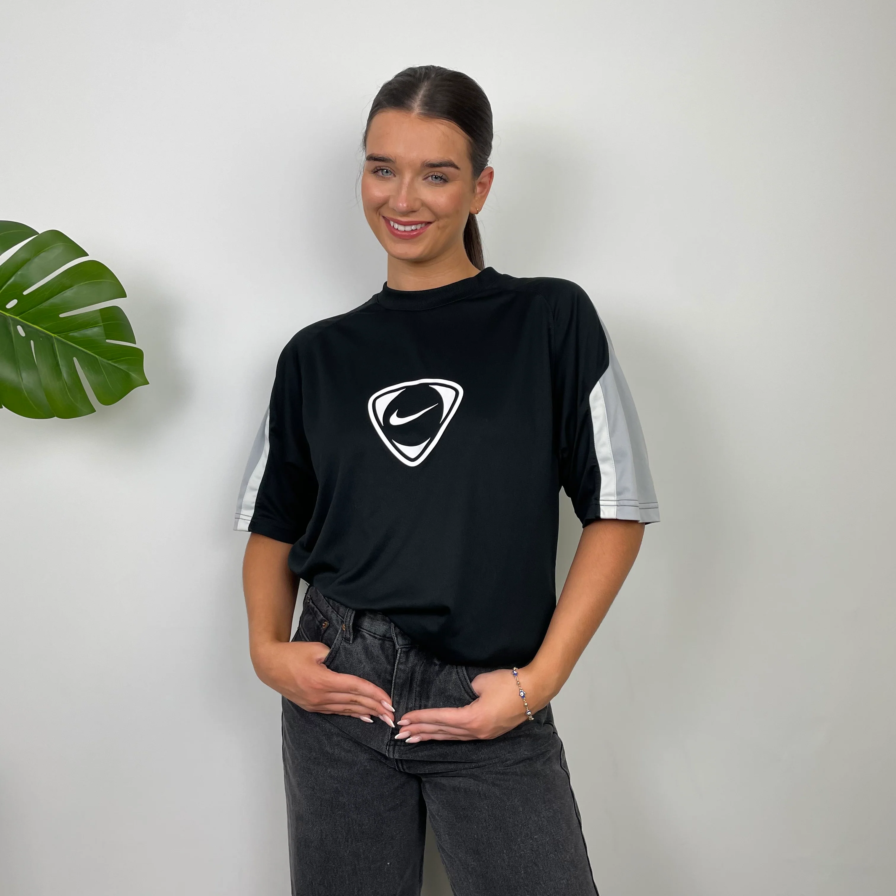 Nike Two Tone Swoosh T Shirt (M) - Image 4