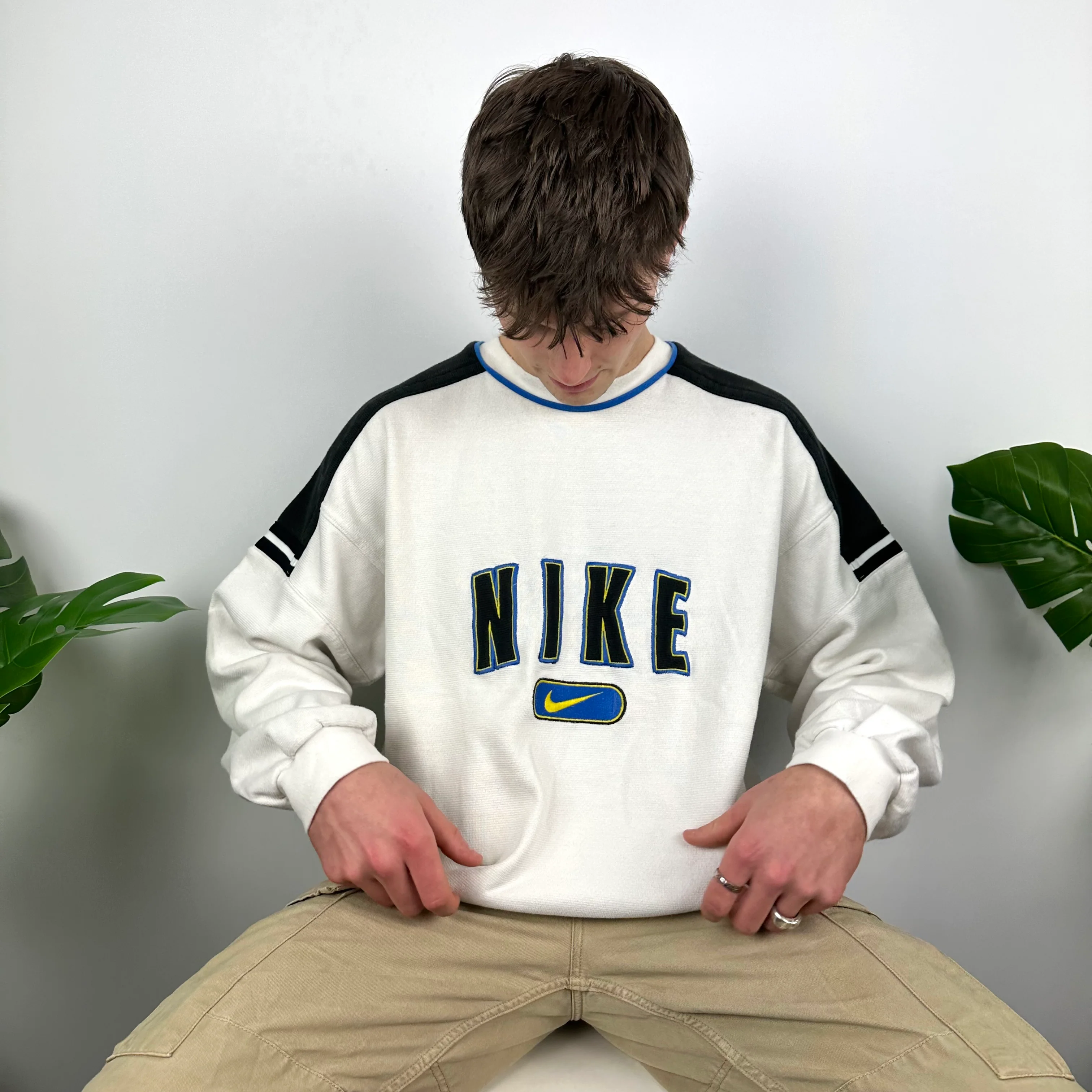 Nike White Embroidered Spell Out Sweatshirt (L) - Image 6