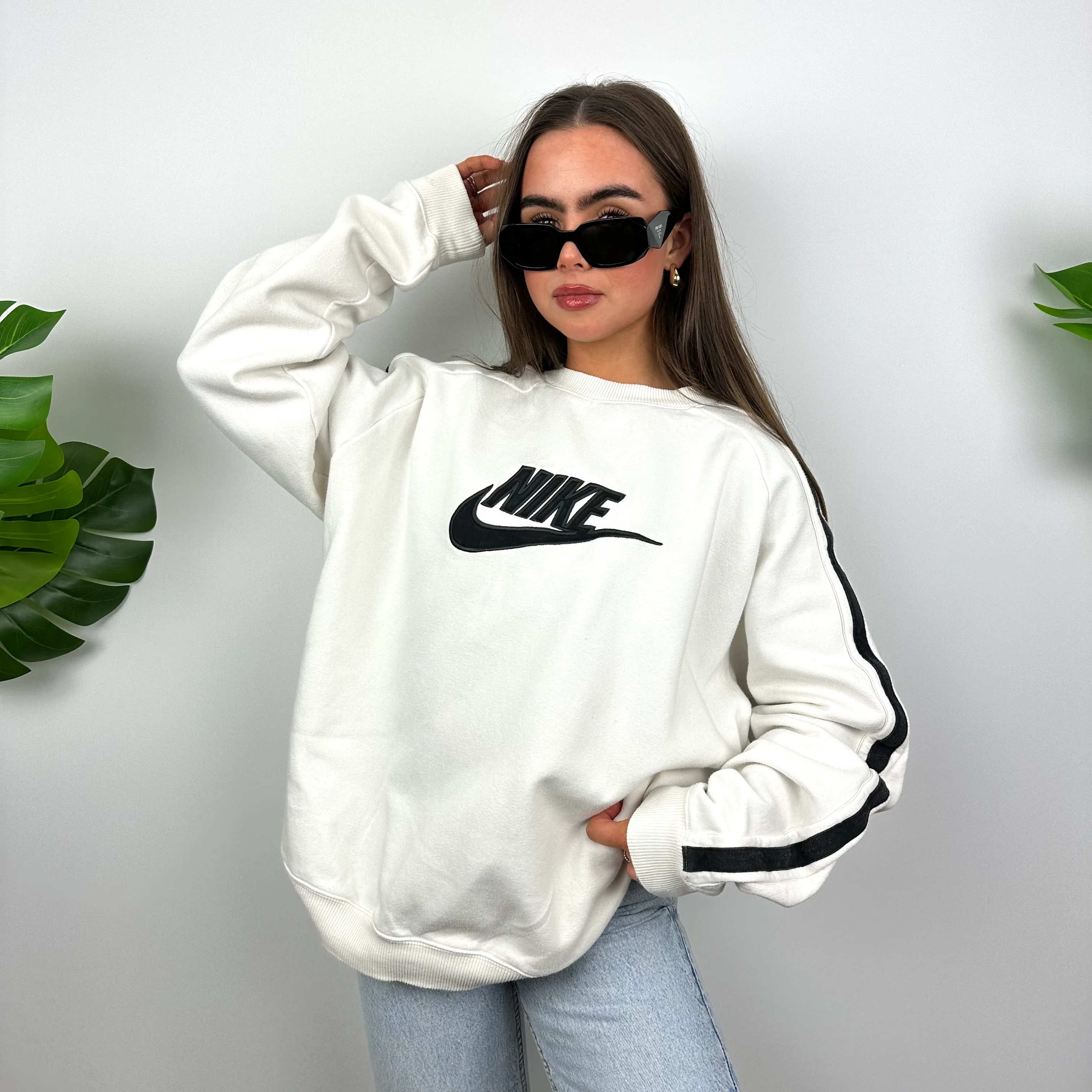 Nike White Embroidered Spell Out Sweatshirt (L) - Image 5