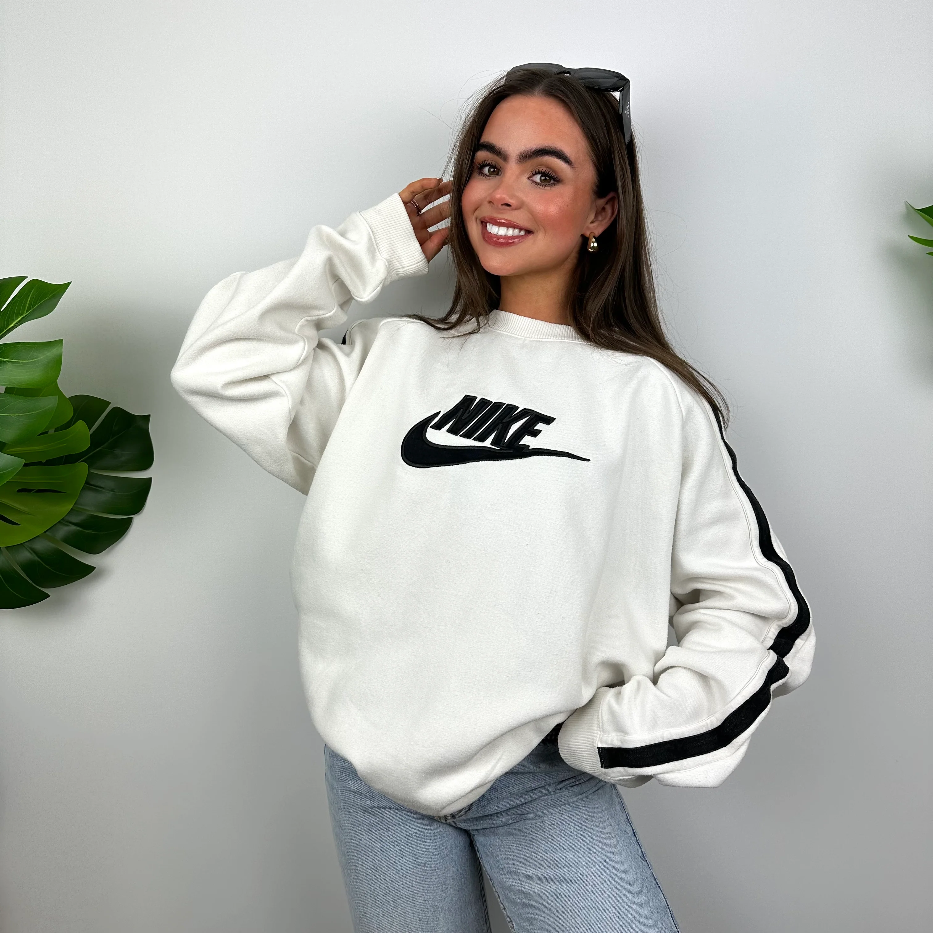 Nike White Embroidered Spell Out Sweatshirt (L) - Image 6
