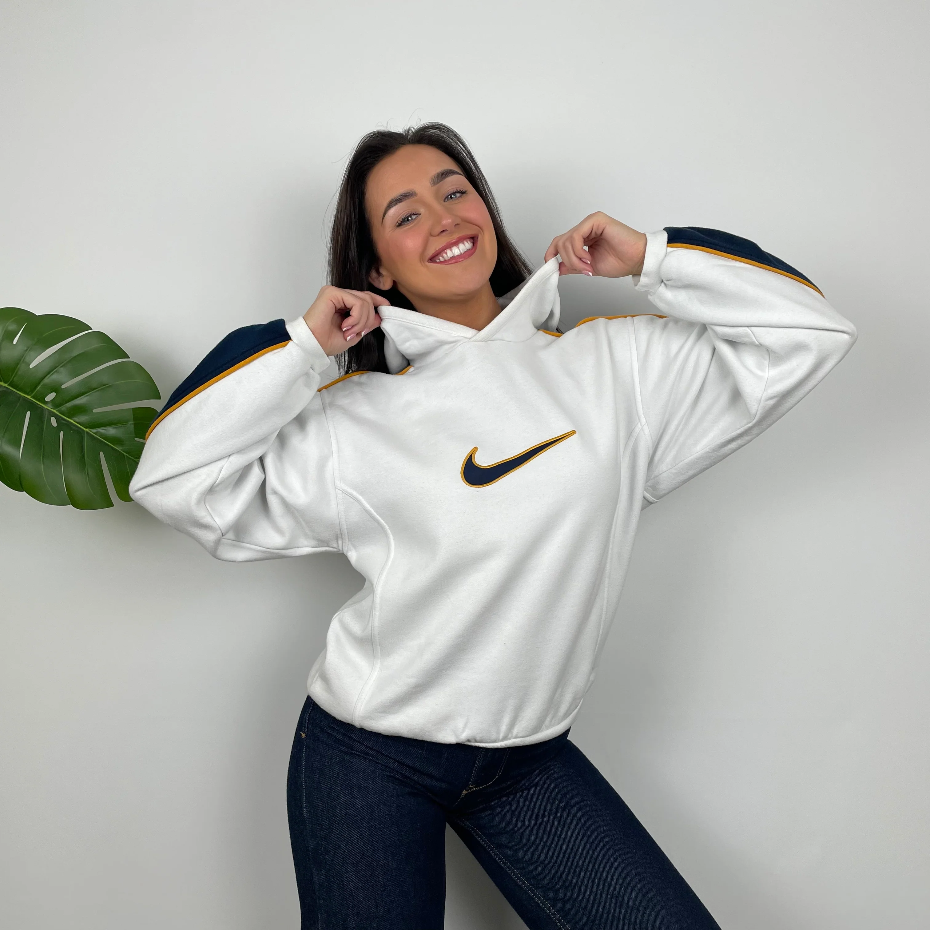 Nike White Embroidered Swoosh Hoodie (XS) - Image 2
