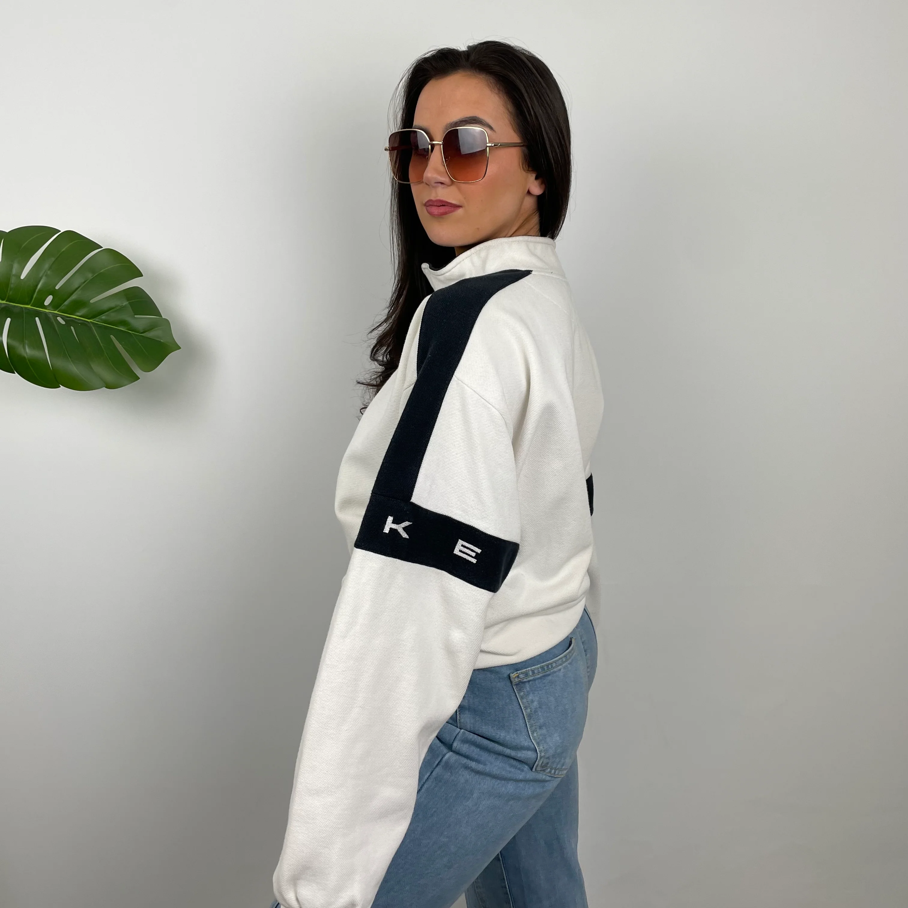 Nike White Embroidered Swoosh Quarter Zip Sweatshirt (L) - Image 3