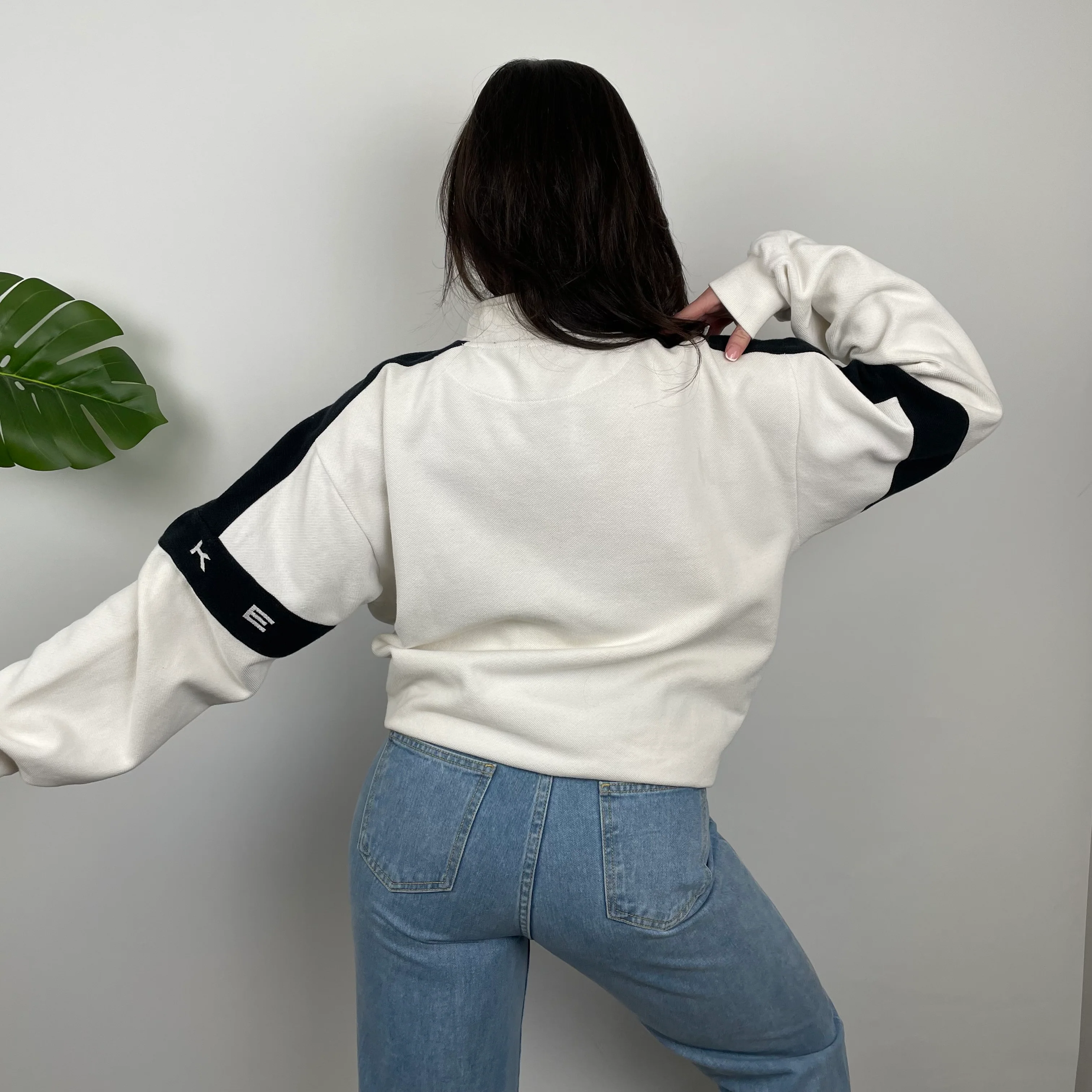 Nike White Embroidered Swoosh Quarter Zip Sweatshirt (L) - Image 5