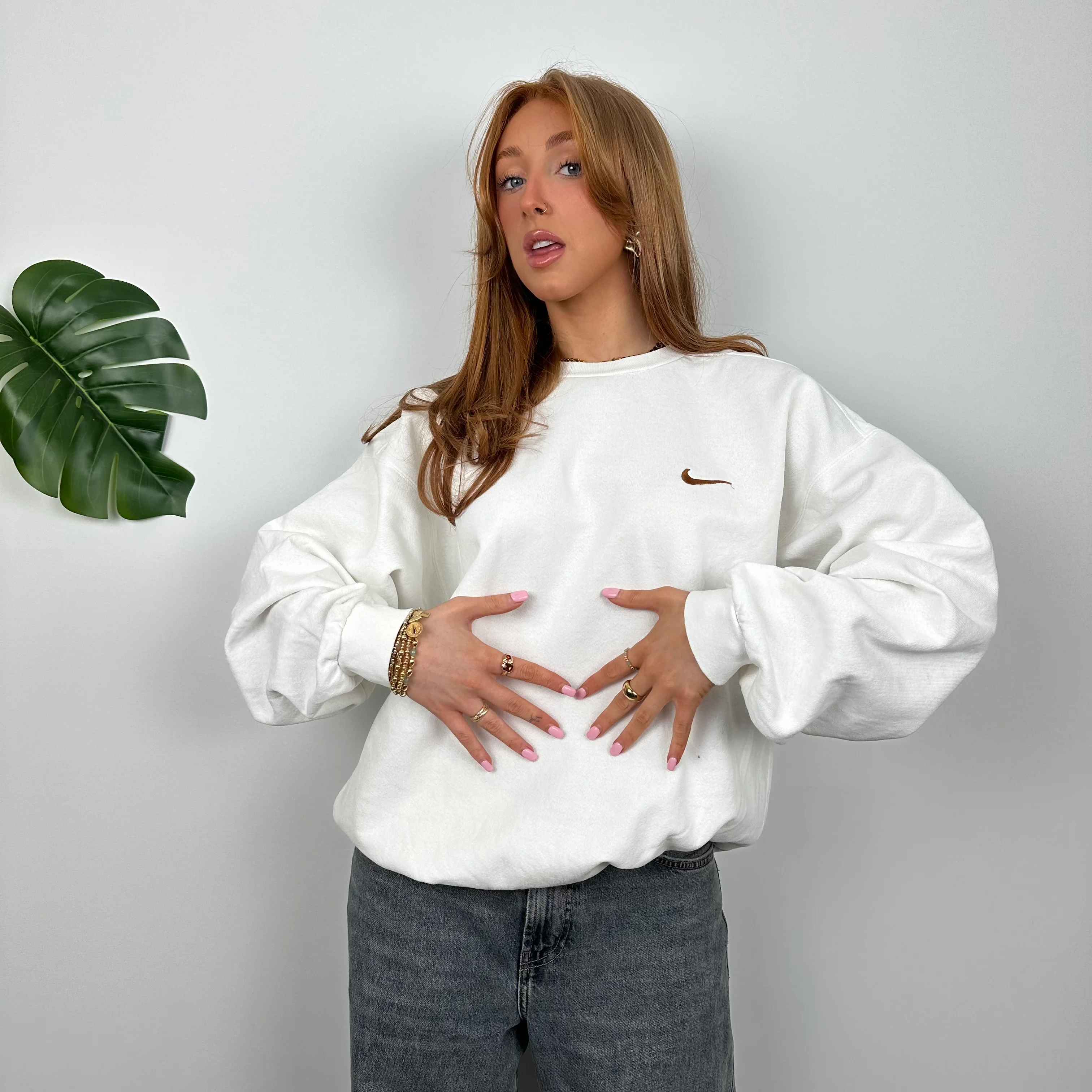 Nike White Embroidered Swoosh Sweatshirt (M) - Image 3