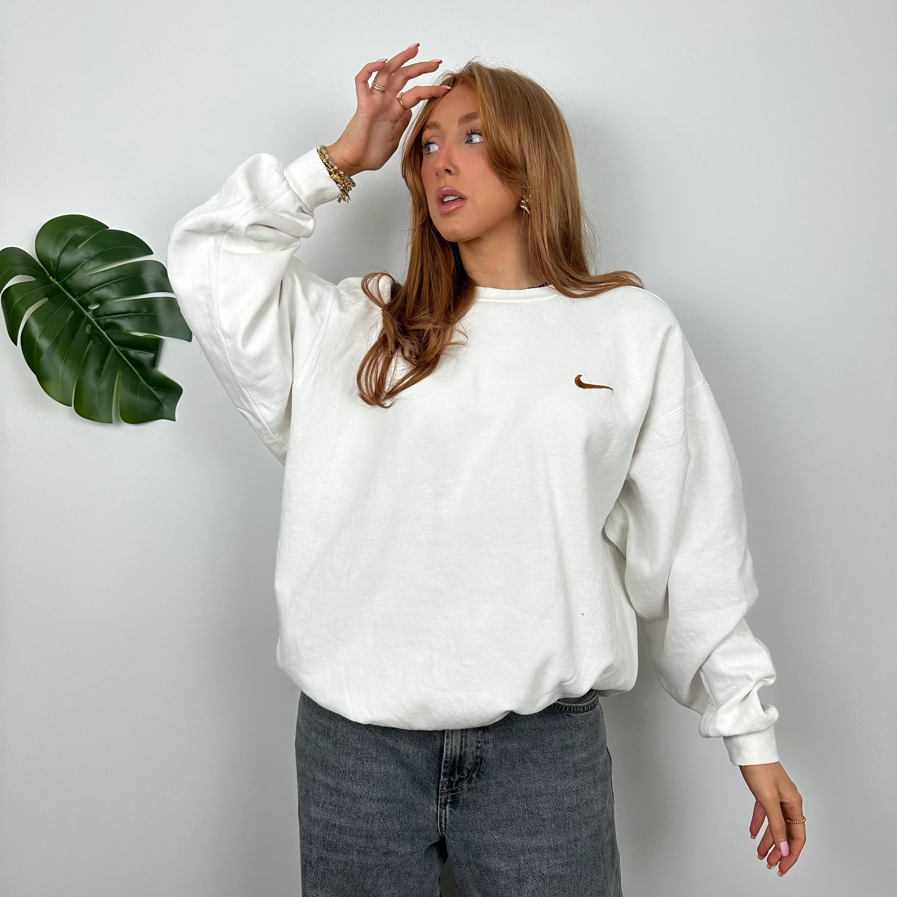 Nike White Embroidered Swoosh Sweatshirt (M) - Image 6