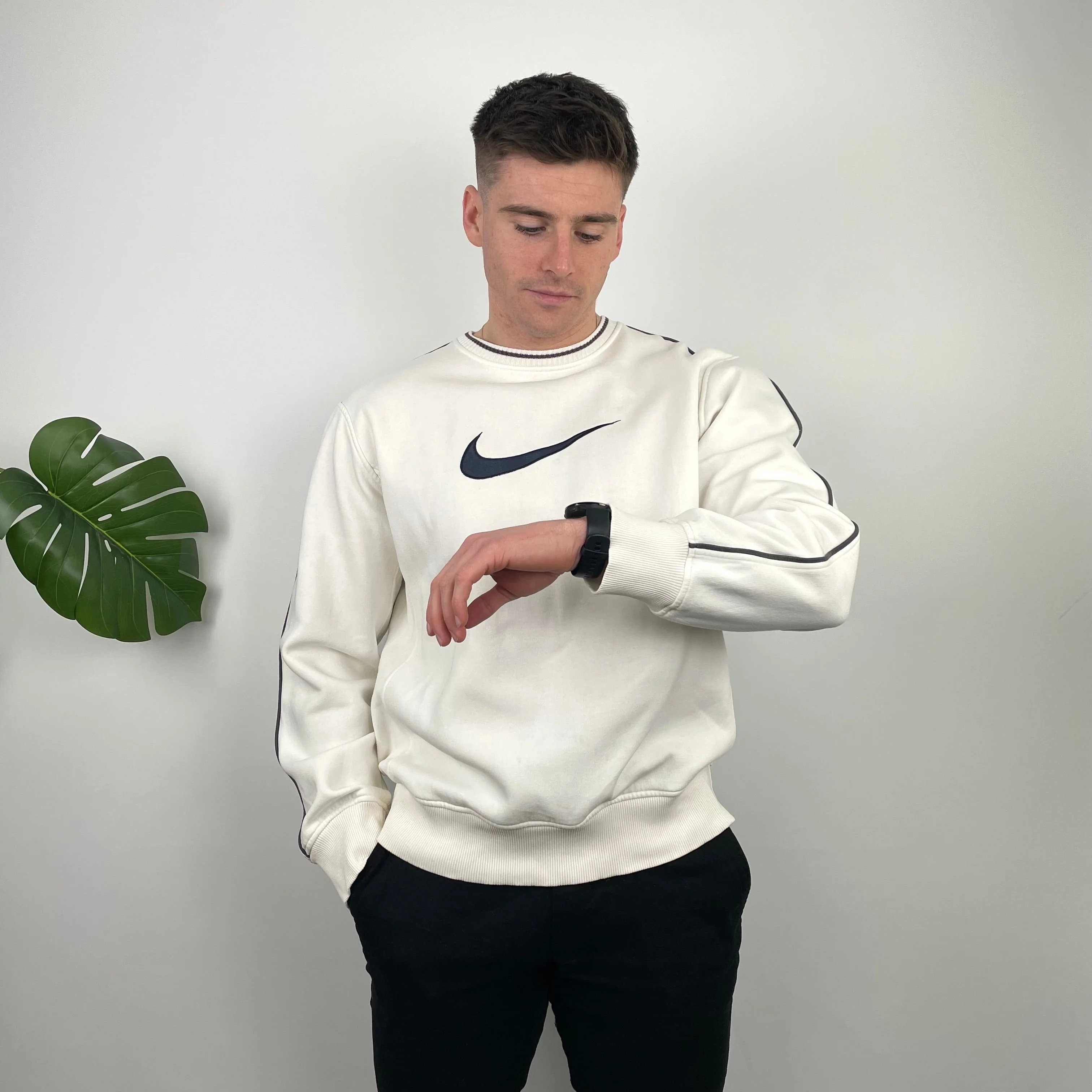 Nike White Embroidered Swoosh Sweatshirt (L) - Image 5