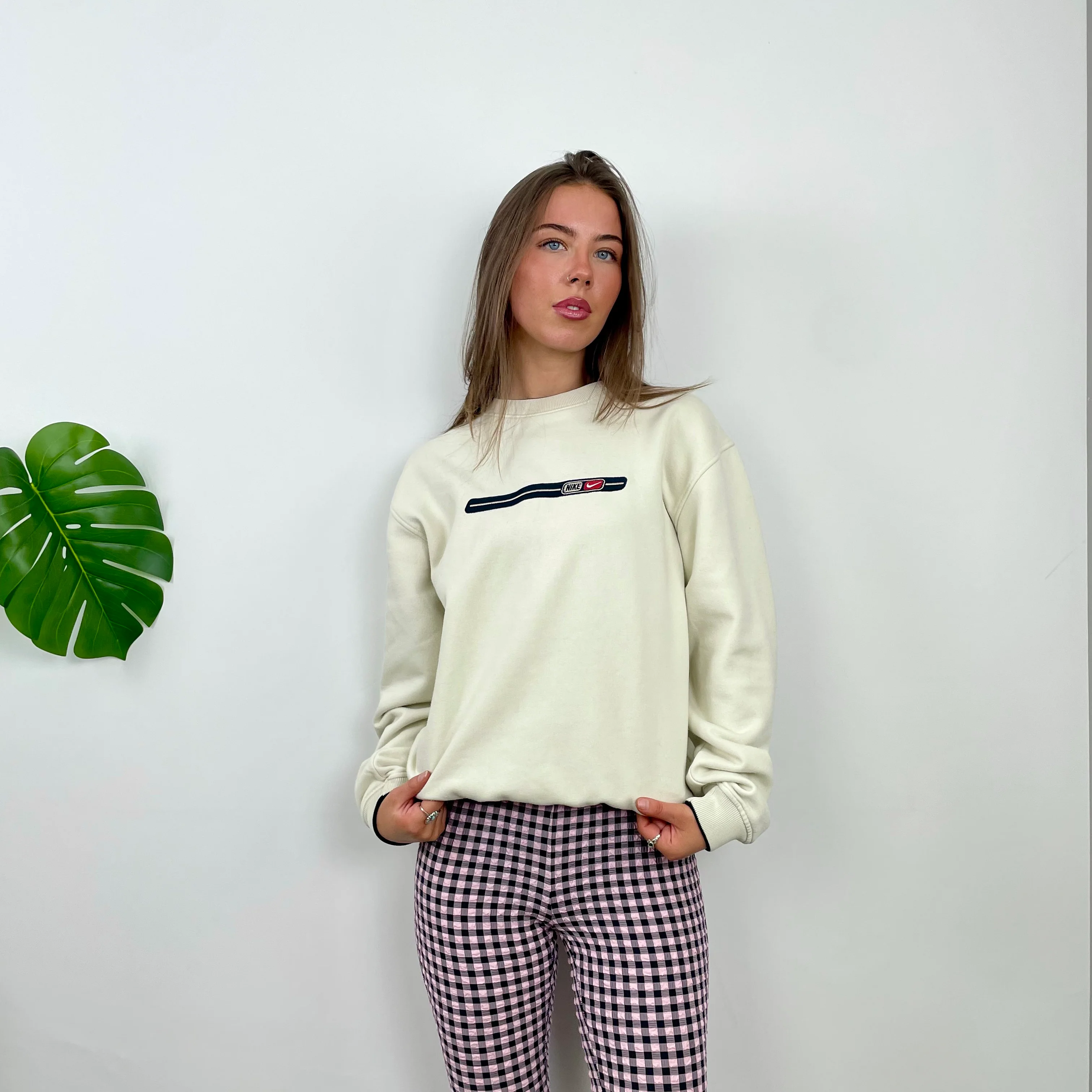 Nike White Embroidered Swoosh Sweatshirt (L)