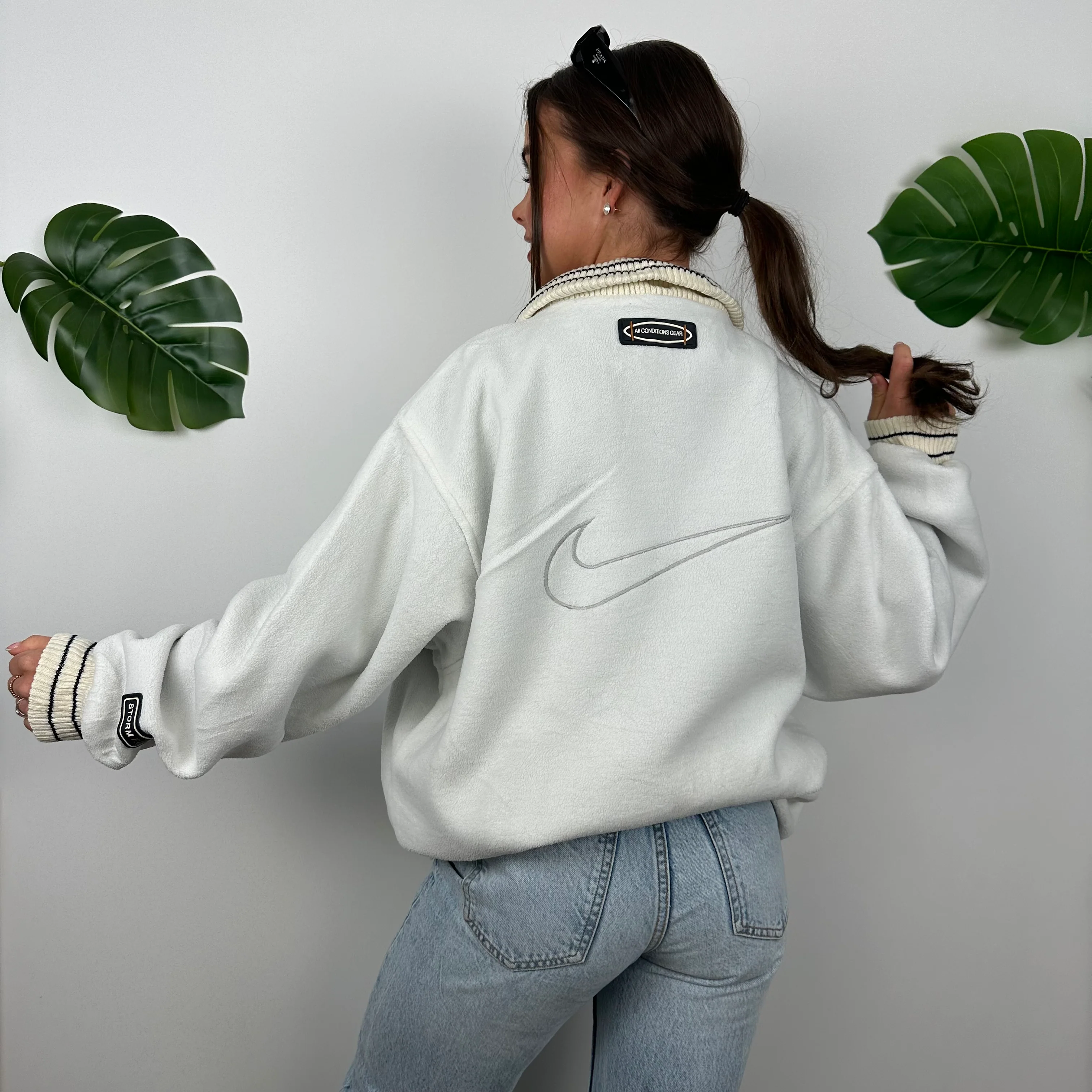 Nike White Swoosh Teddy Bear Fleece Zip Up Jacket (L)