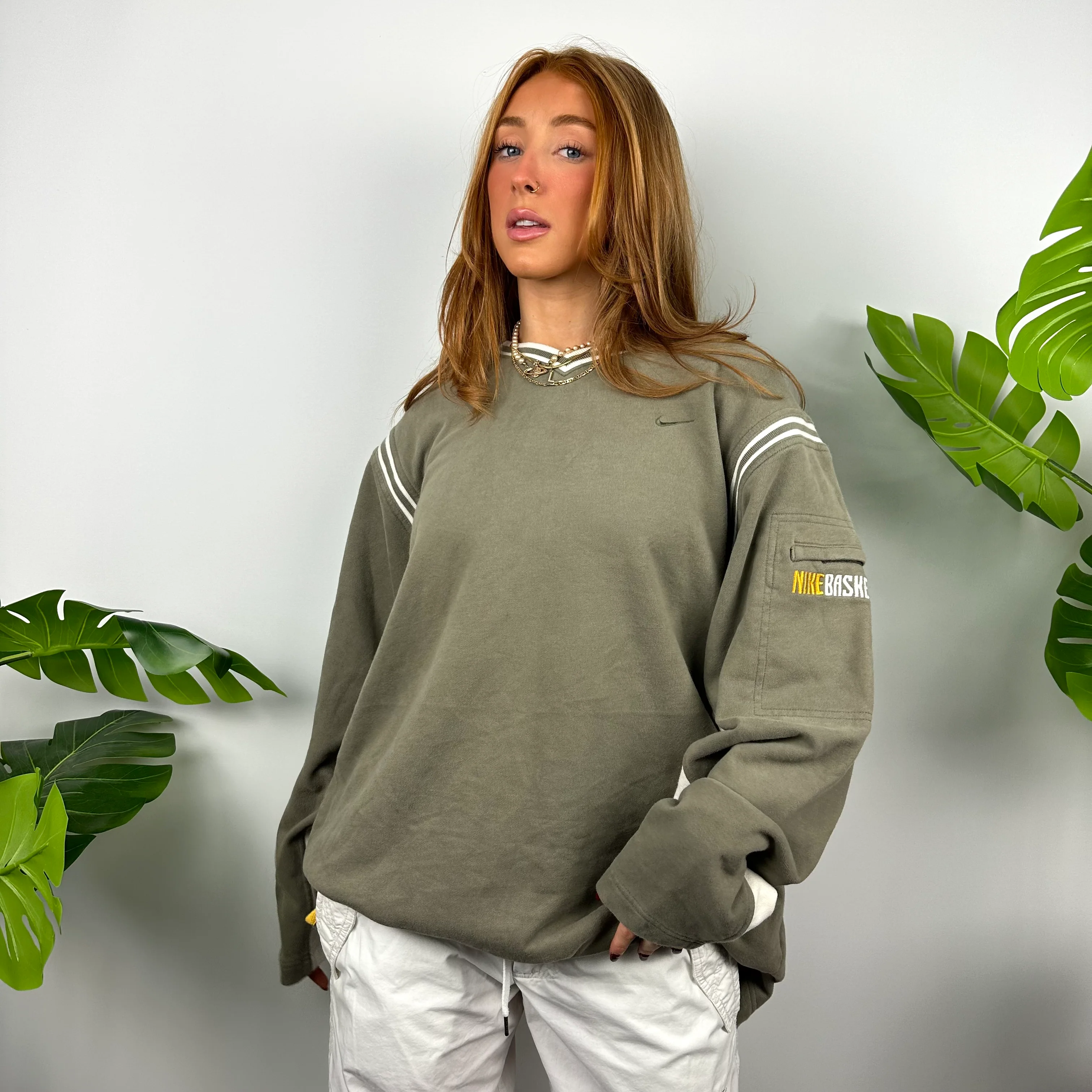 Nike Basketball Mocha Brown Embroidered Swoosh Sweatshirt (L) - Image 5