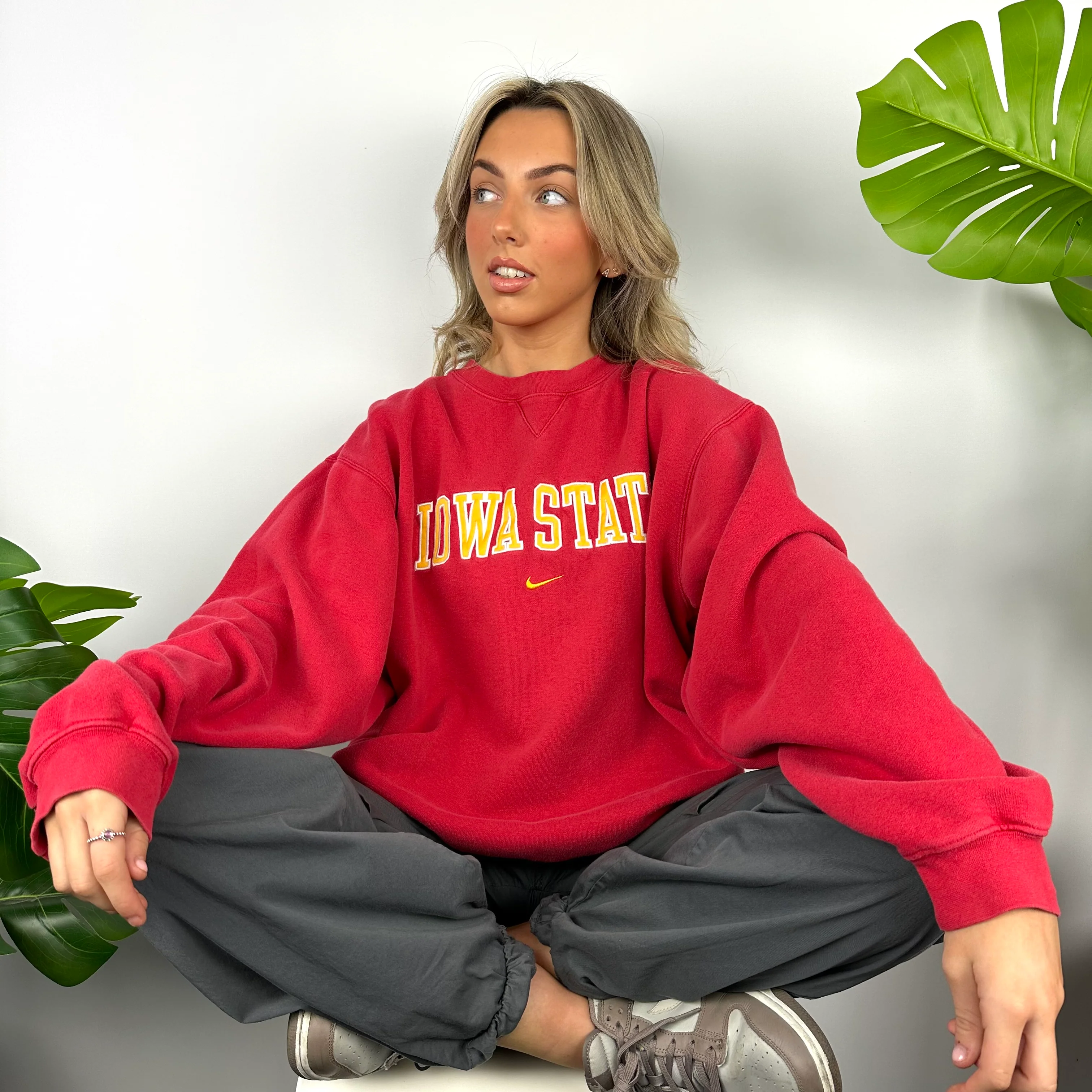 Nike x Iowa Red Embroidered Spell Out Sweatshirt (L) - Image 5
