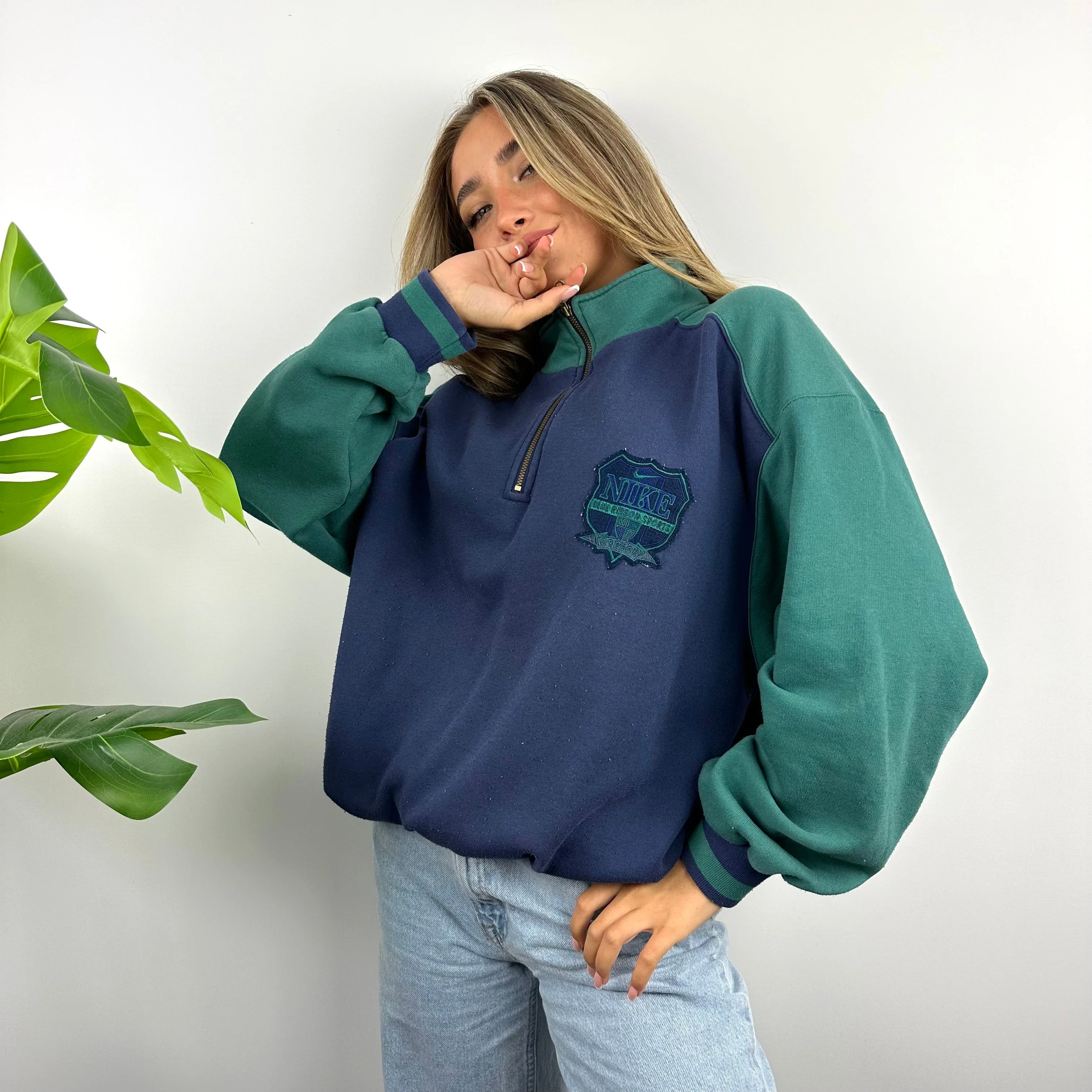 Nike x Oregon Sports RARE Navy & Green Embroidered Spell Out Quarter Zip Sweatshirt (L)
