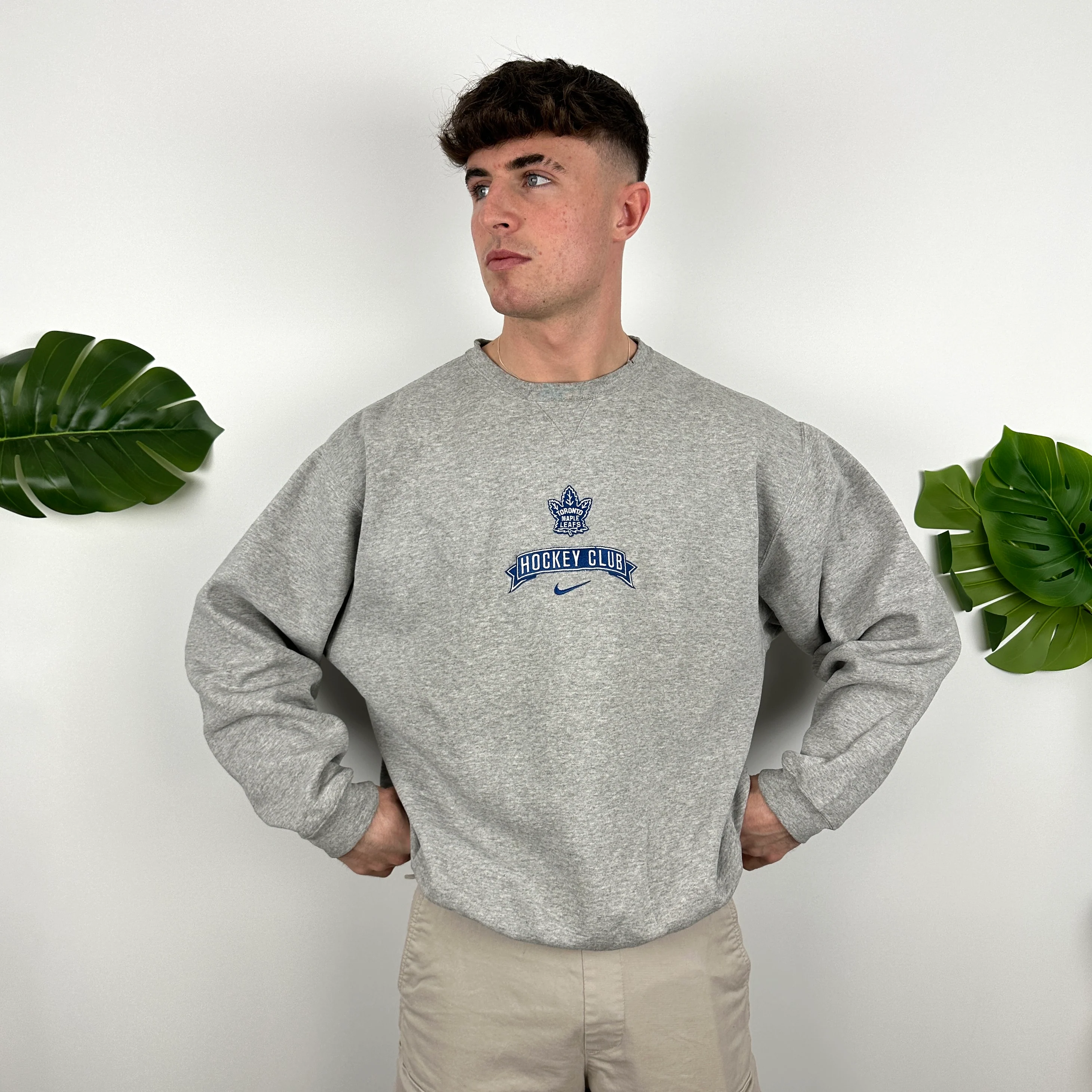 Nike X Toronto Maple Leafs Grey Embroidered Spell Out Sweatshirt (L) - Image 4