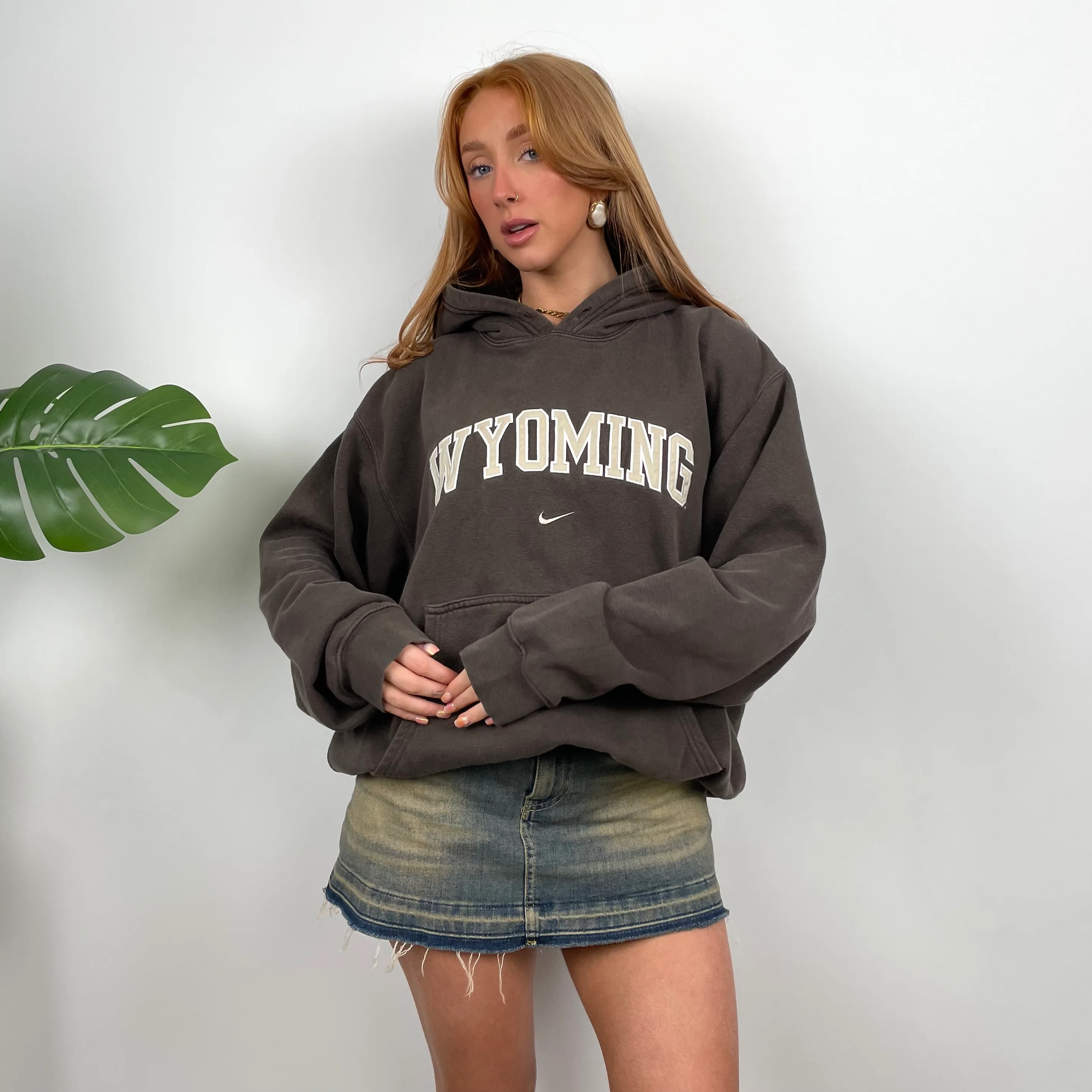 Nike x Wyoming Brown Embroidered Spell Out Hoodie (M) - Image 2