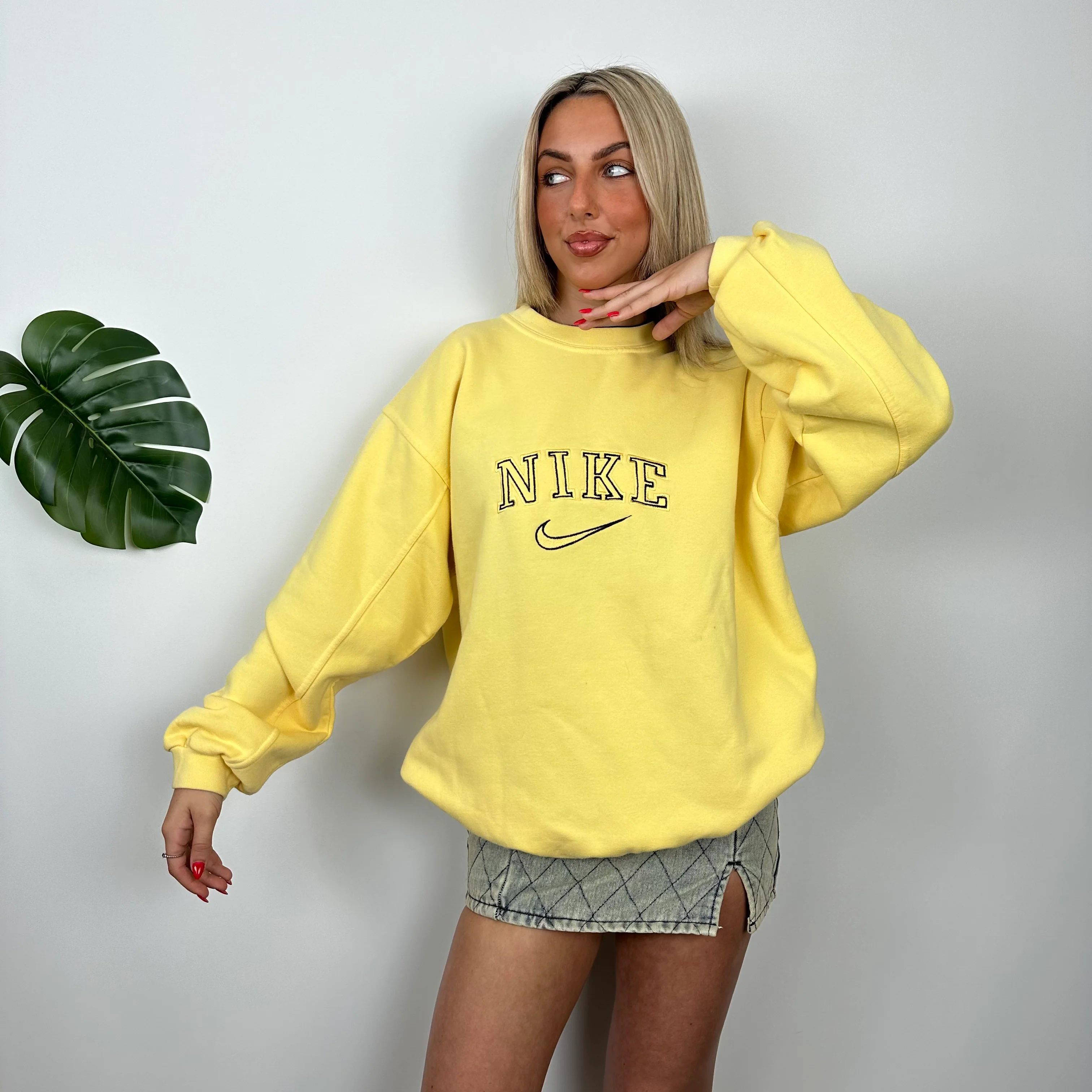 Nike Yellow Embroidered Spell Out Sweatshirt (M) - Image 3
