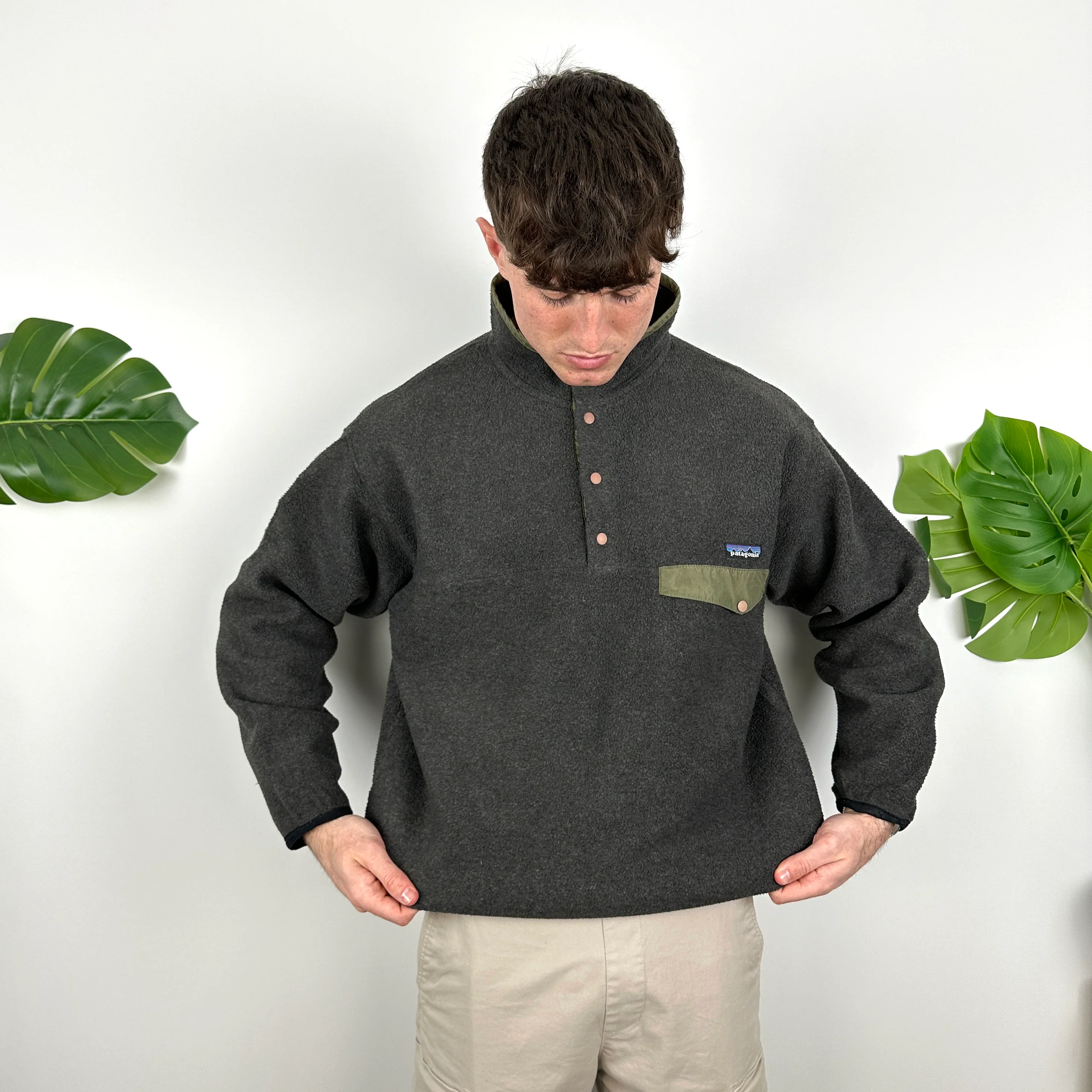 Patagonia Grey Embroidered Spell Out Teddy Bear Fleece Sweatshirt (L) - Image 6