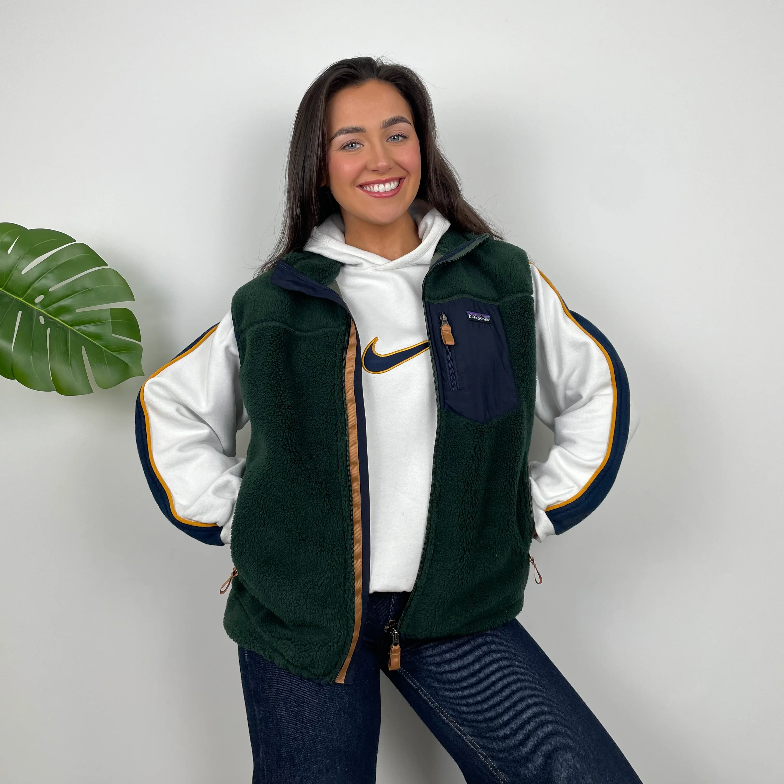Patagonia RARE Green Embroidered Spell Out Teddy Bear Sherpa Fleece Gilet (M)