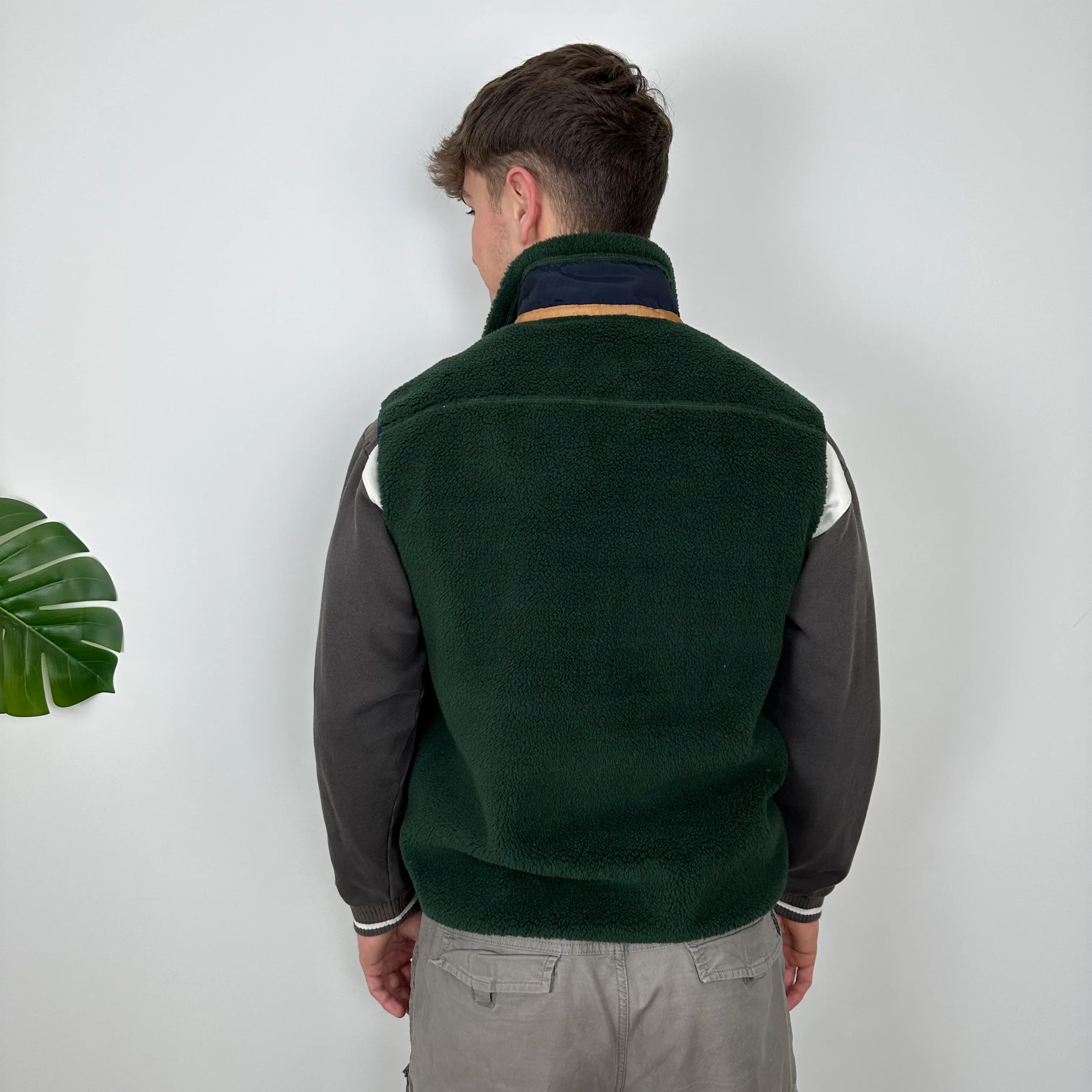 Patagonia RARE Green Embroidered Spell Out Teddy Bear Sherpa Fleece Gilet (M) - Image 7
