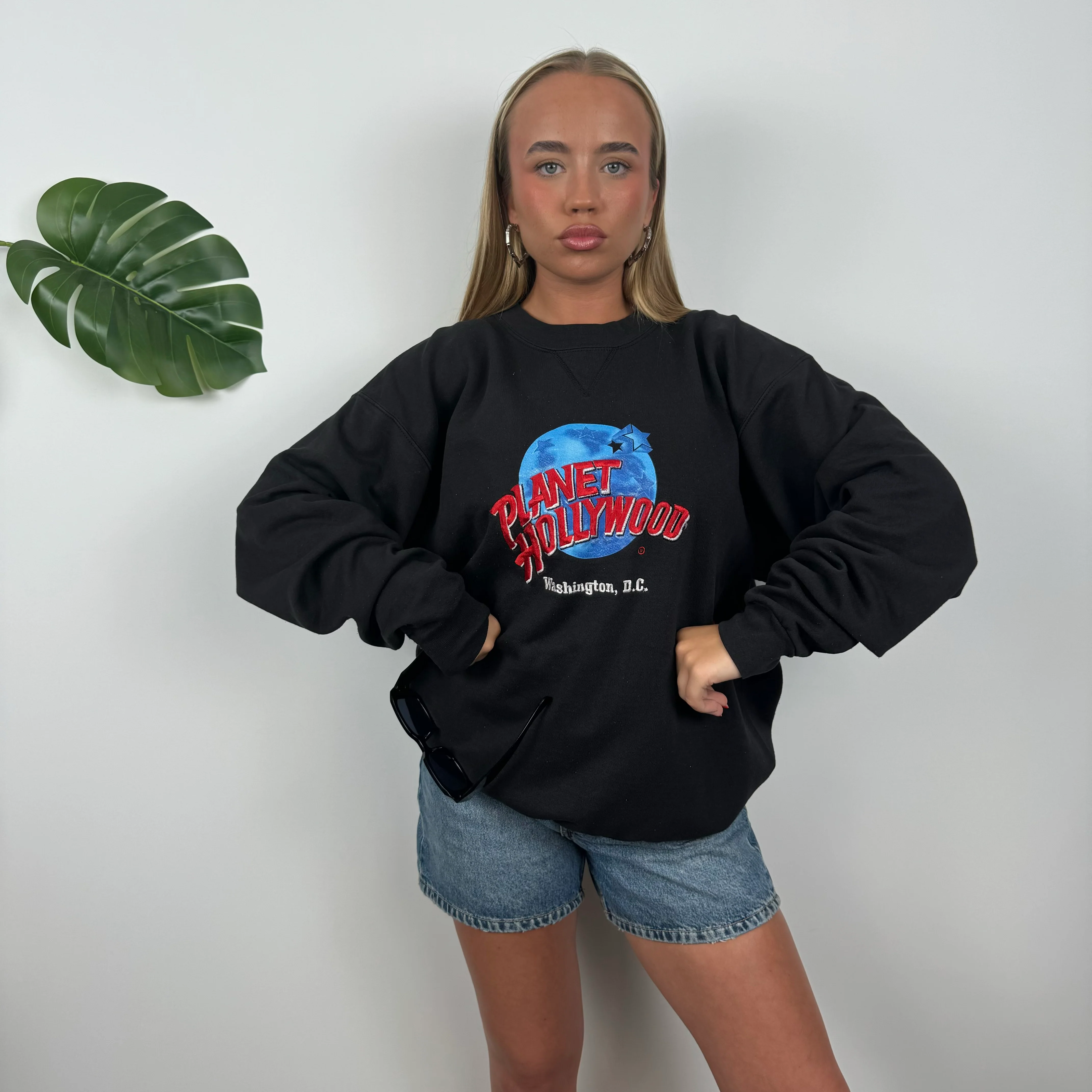 Planet Hollywood Washington Black Embroidered Spell Out Sweatshirt (L) - Image 5