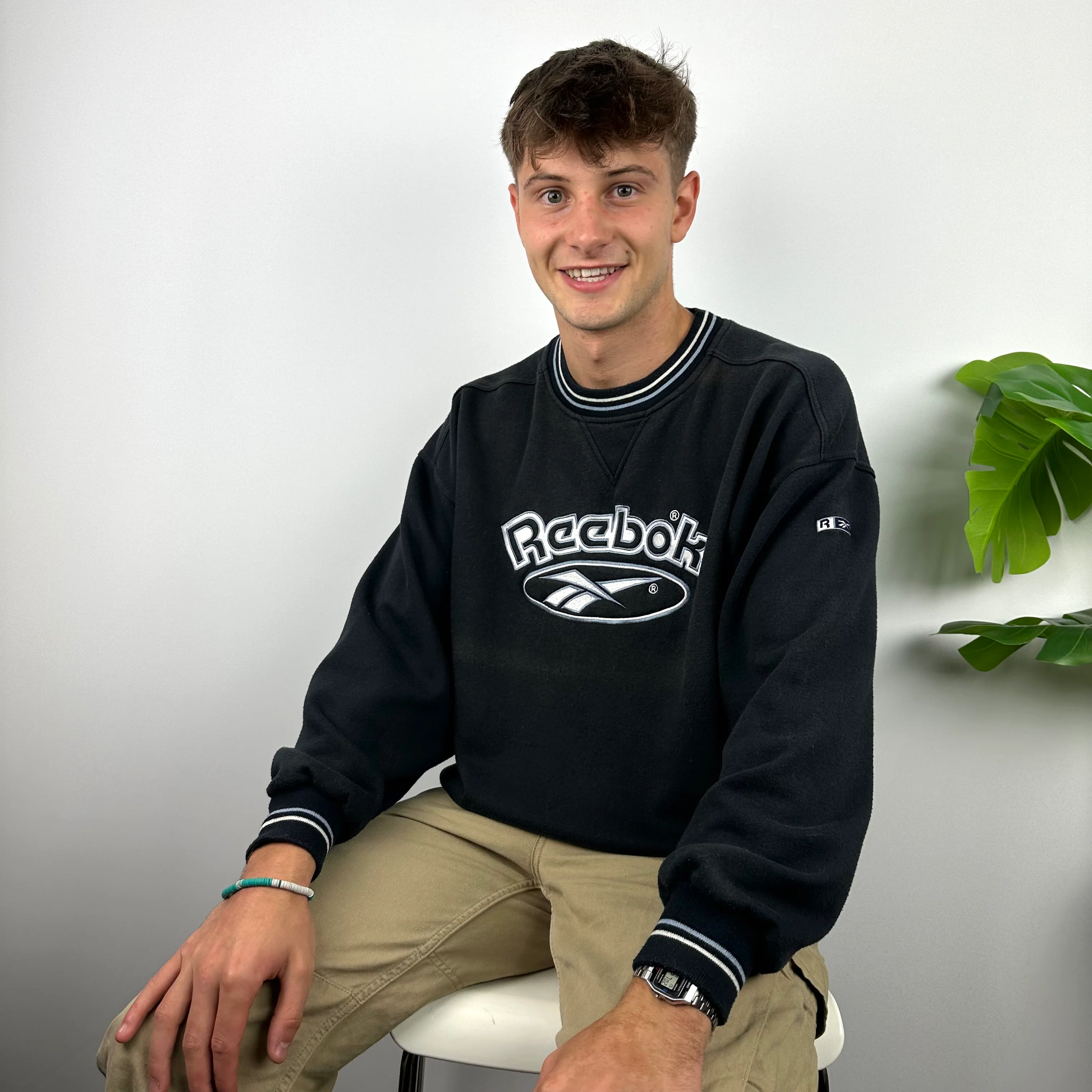 Reebok Navy Embroidered Spell Out Sweatshirt (M) - Image 3