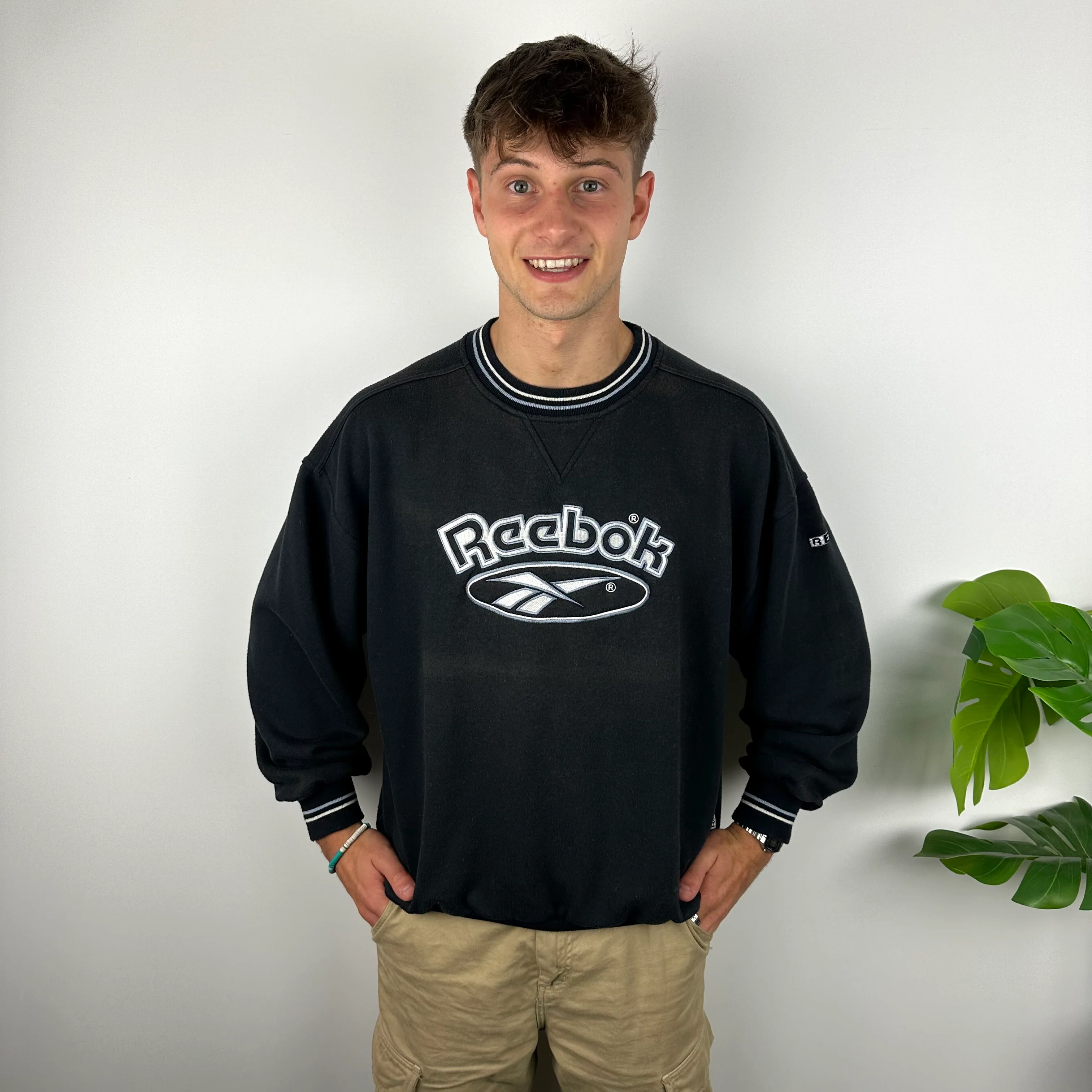 Reebok Navy Embroidered Spell Out Sweatshirt (M) - Image 6