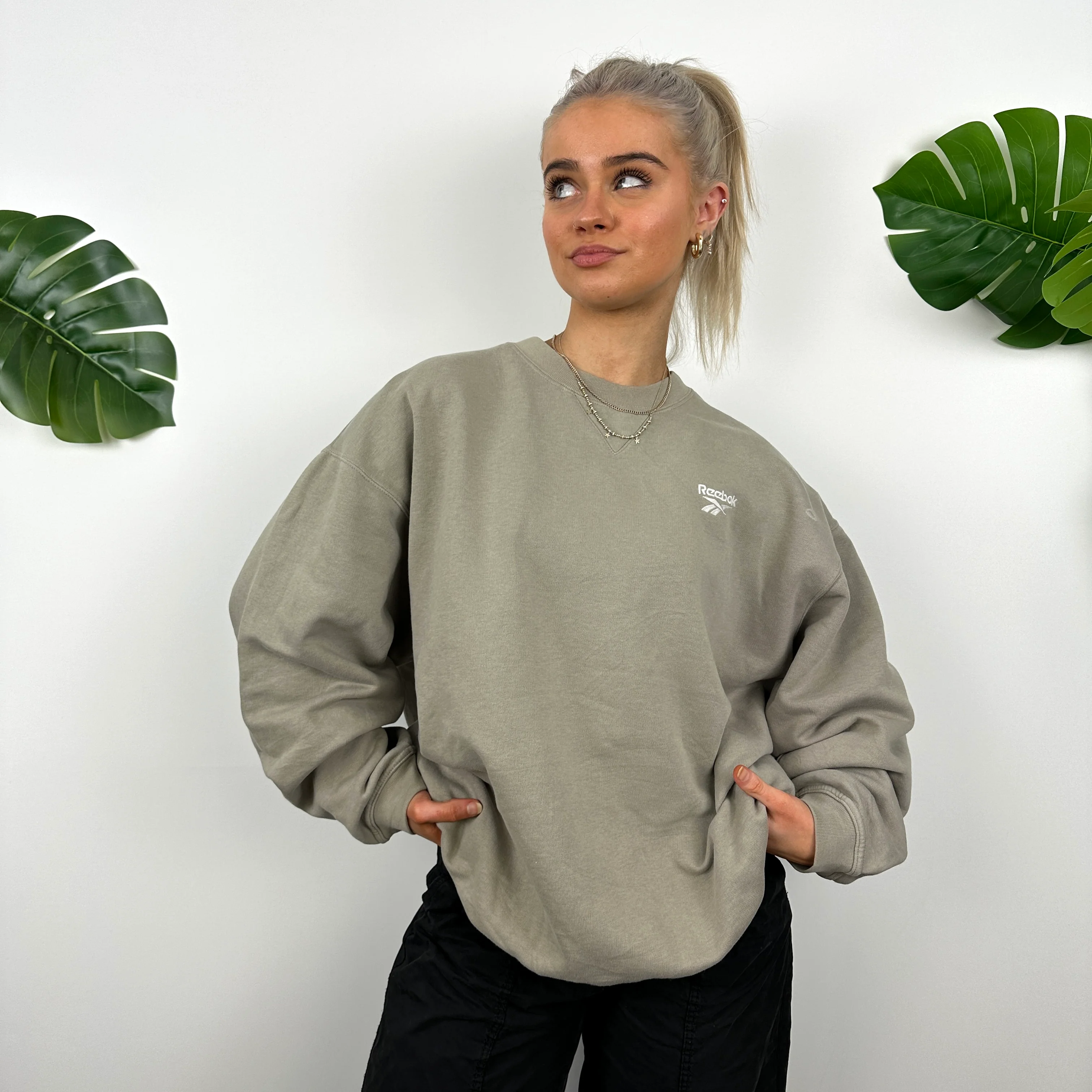 Reebok Brown Embroidered Spell Out Sweatshirt (L) - Image 2