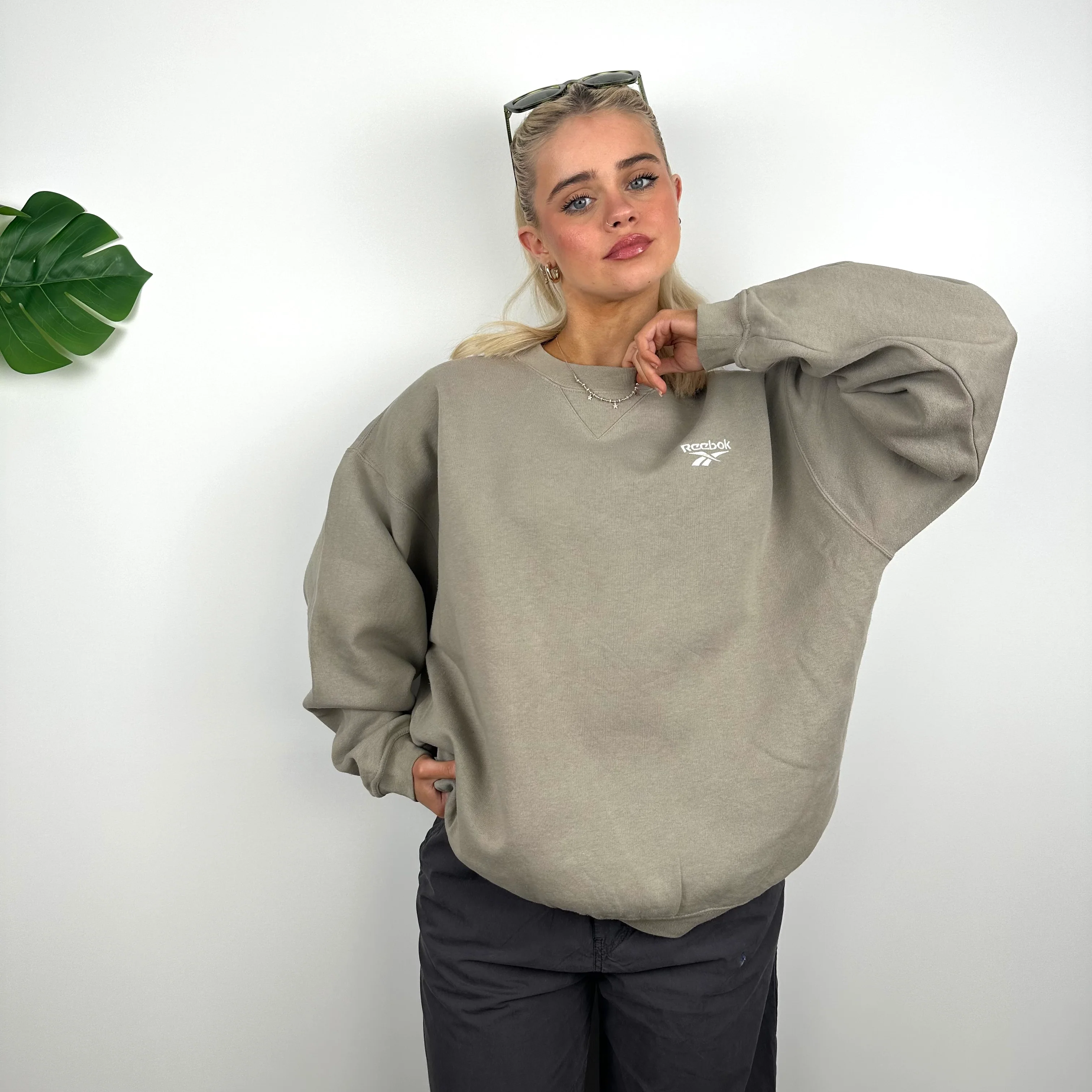 Reebok Brown Embroidered Spell Out Sweatshirt (L) - Image 4