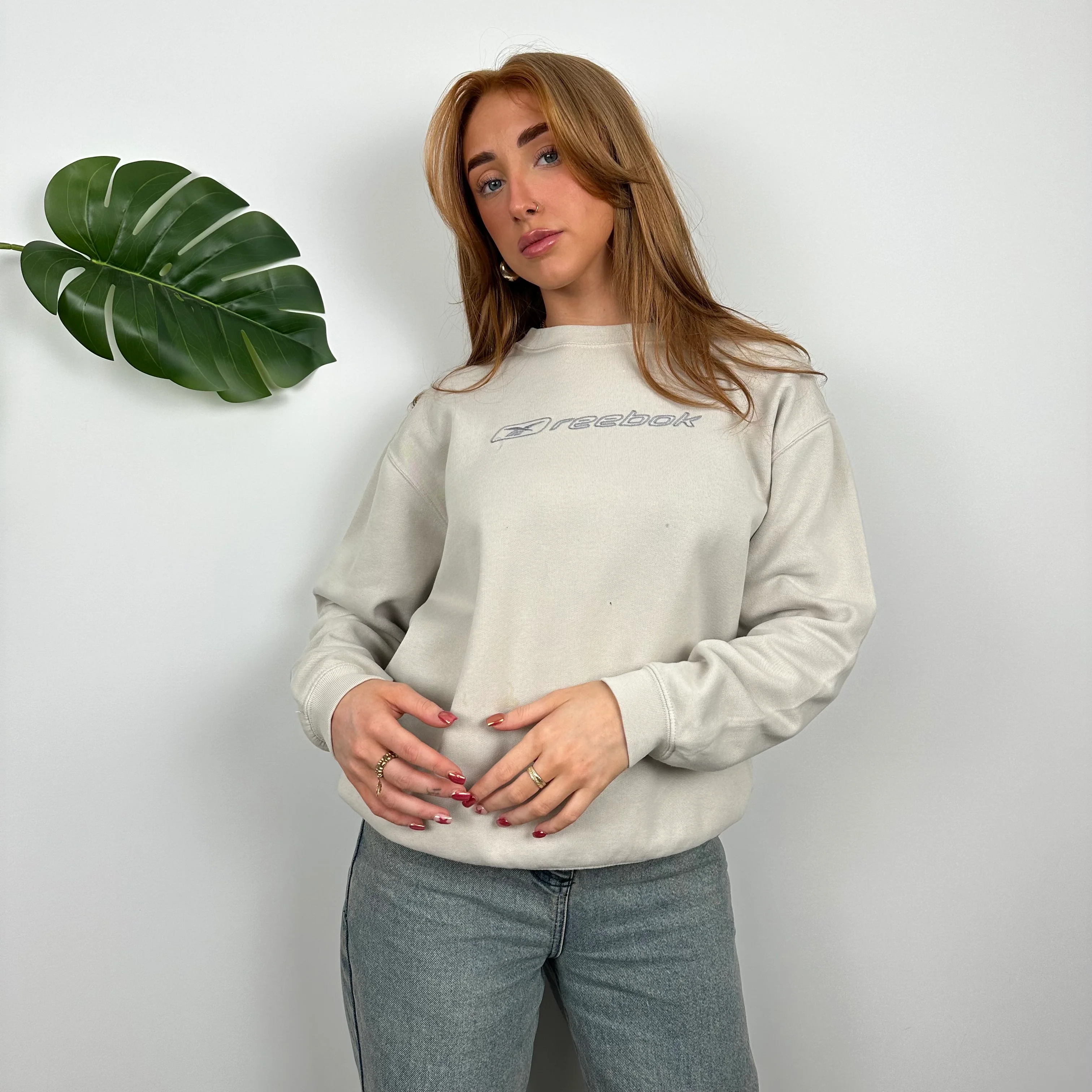 Reebok Cream Embroidered Spell Out Sweatshirt (S) - Image 4