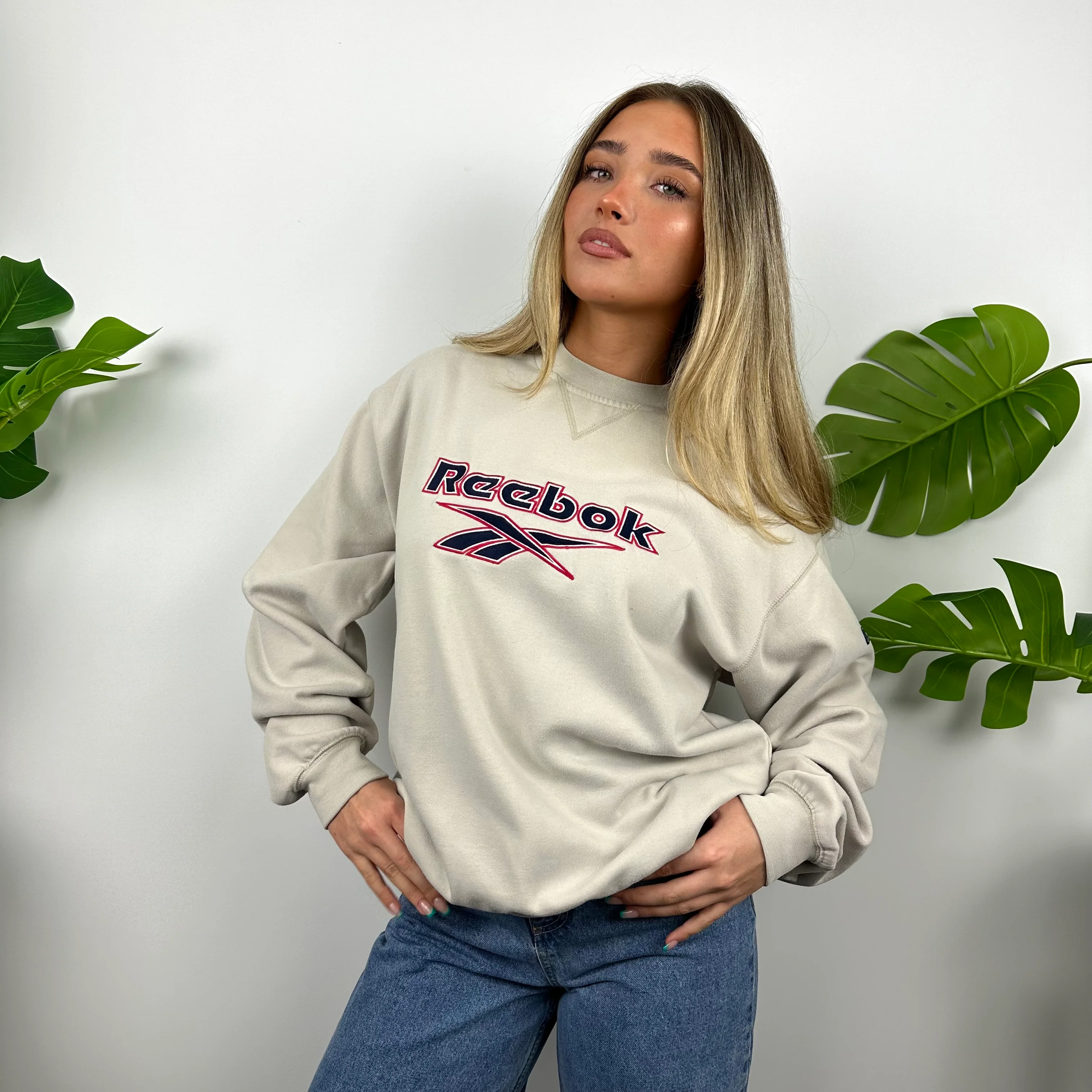 Reebok Cream Embroidered Spell Out Sweatshirt (M) - Image 4