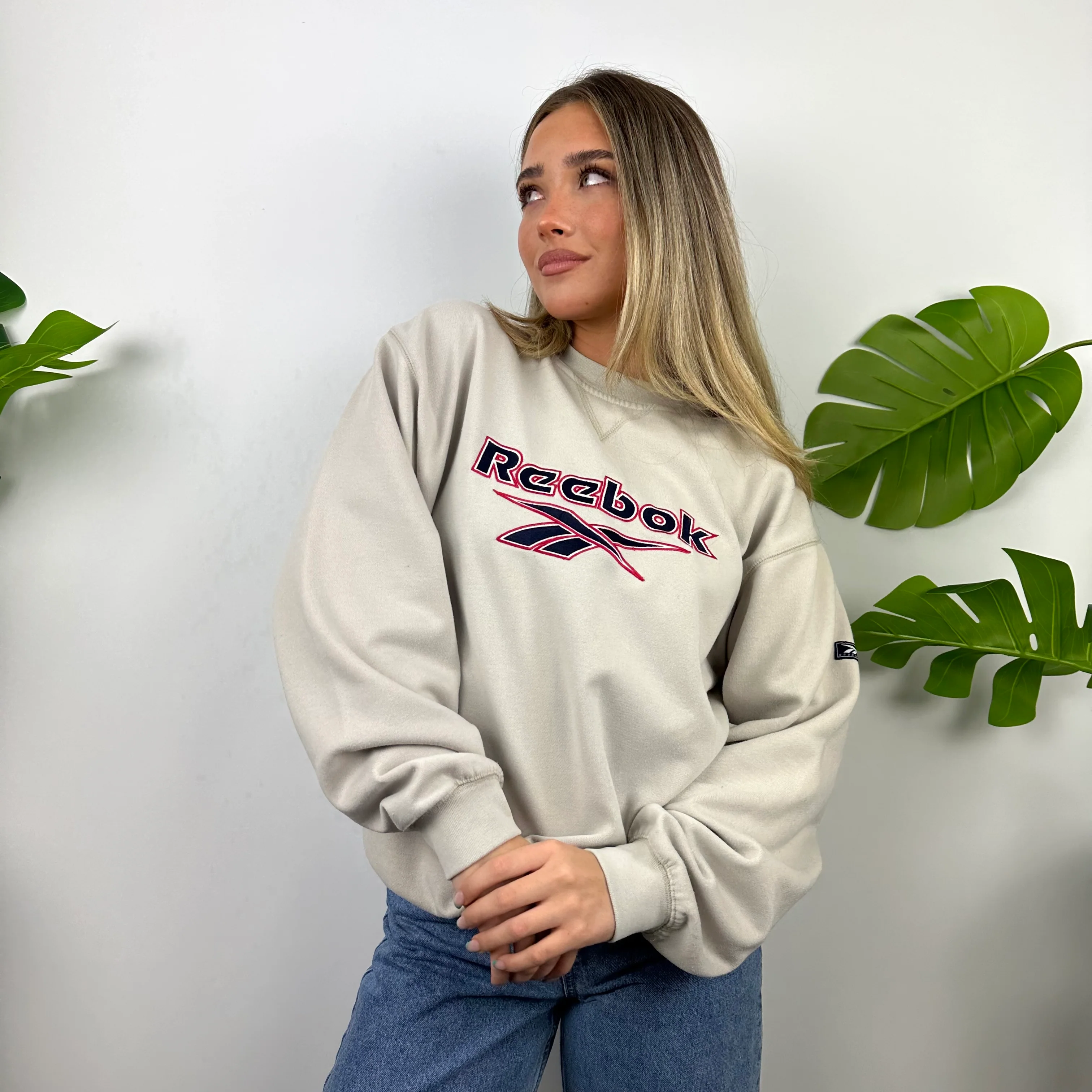 Reebok Cream Embroidered Spell Out Sweatshirt (M) - Image 7