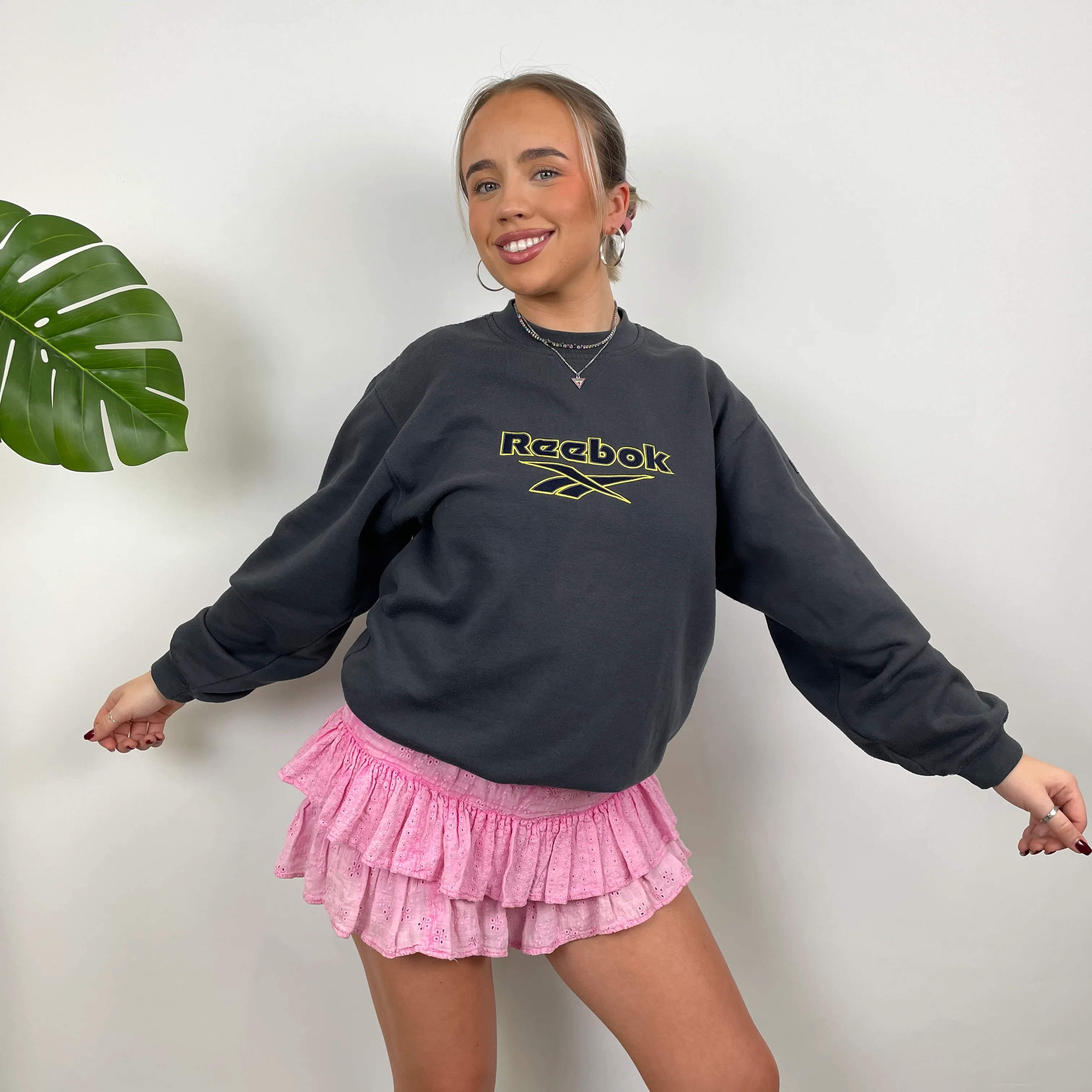 Reebok Grey Embroidered Spell Out Sweatshirt (M) - Image 5