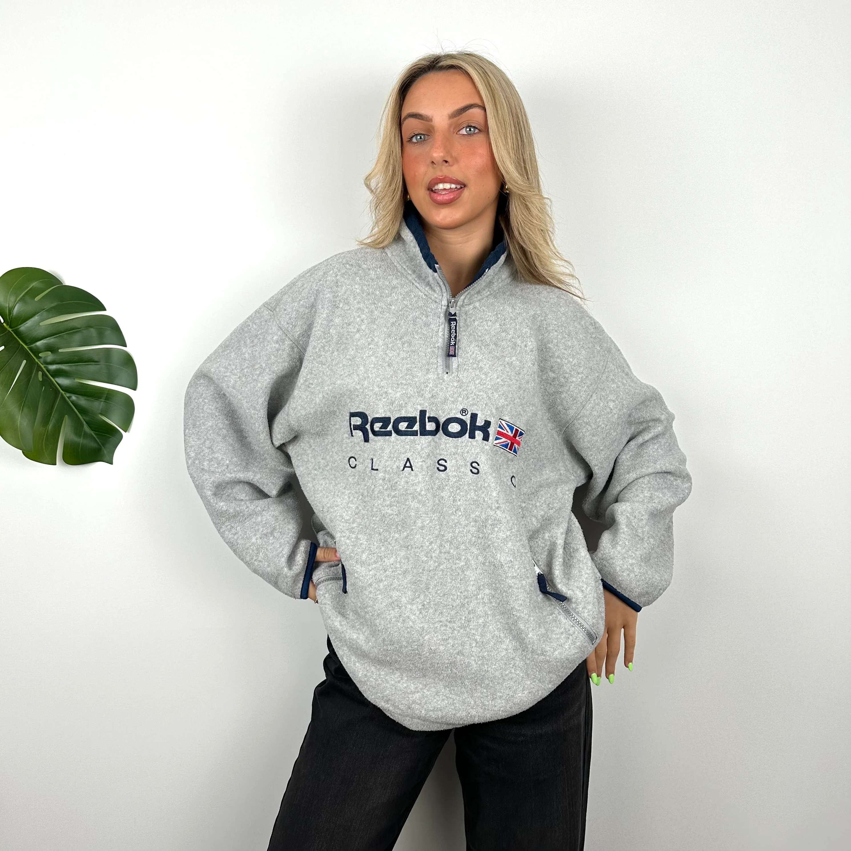Reebok Grey Embroidered Spell Out Teddy Bear Fleece Quarter Zip Sweatshirt (L) - Image 3