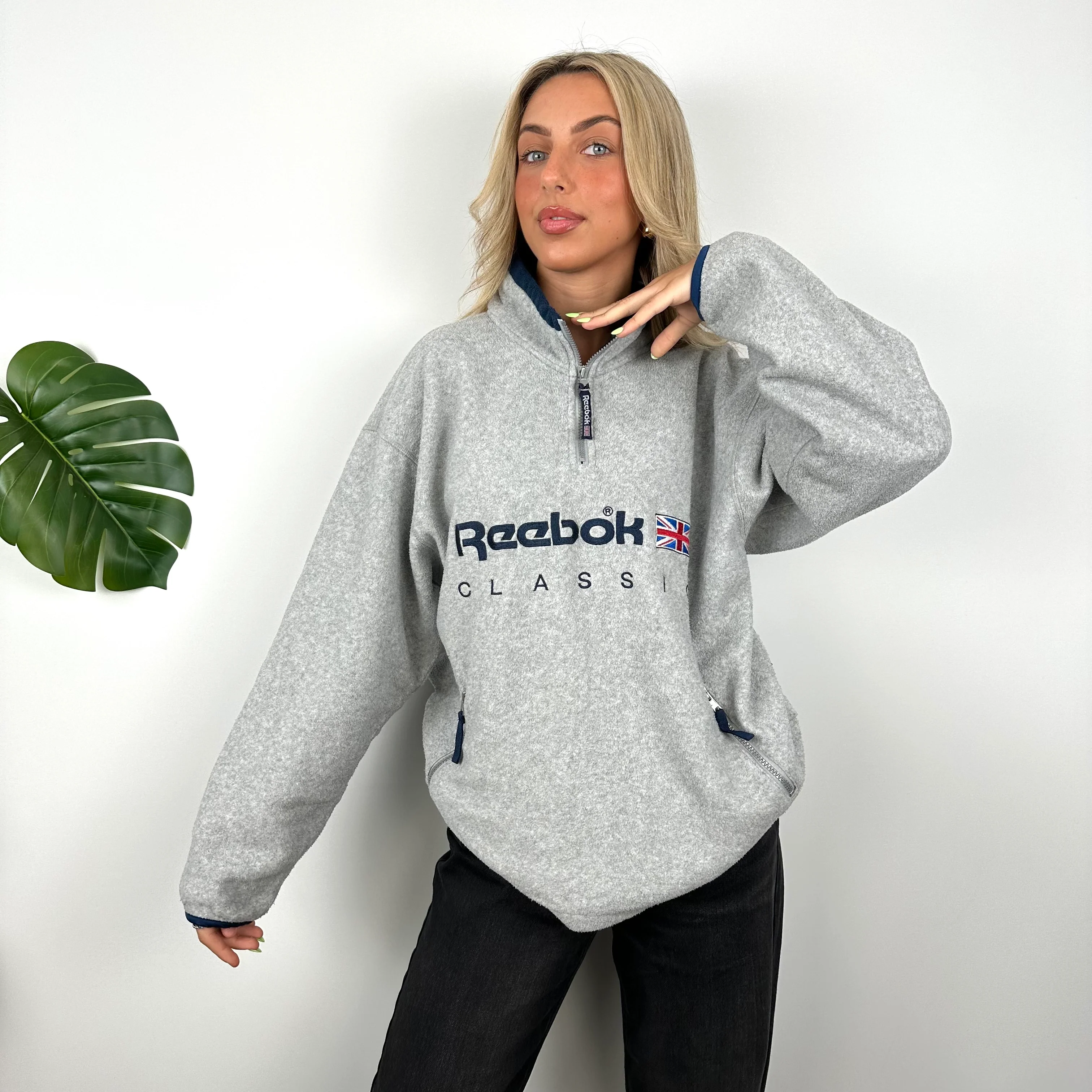 Reebok Grey Embroidered Spell Out Teddy Bear Fleece Quarter Zip Sweatshirt (L) - Image 4