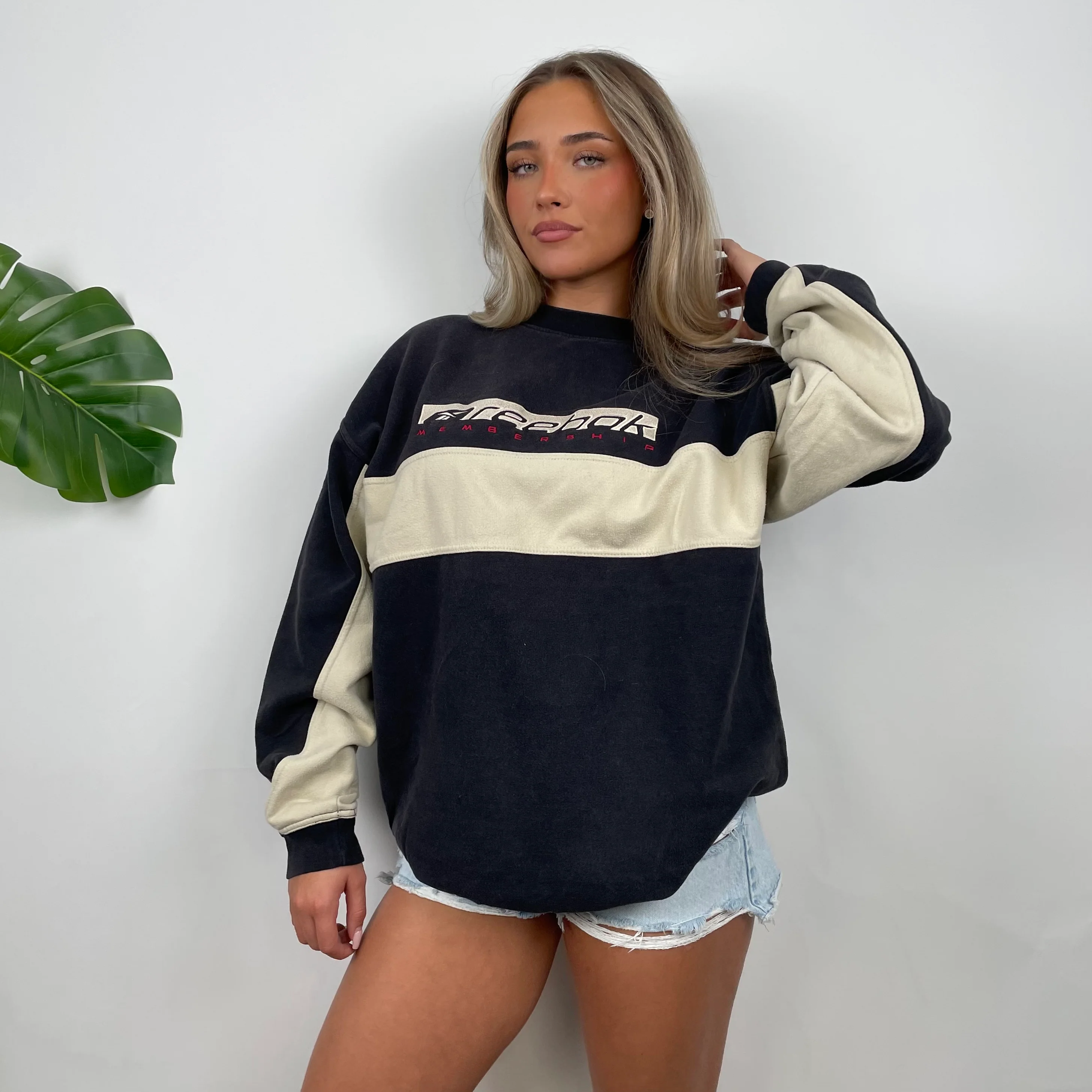 Reebok Membership Black Embroidered Spell Out Sweatshirt (L) - Image 6