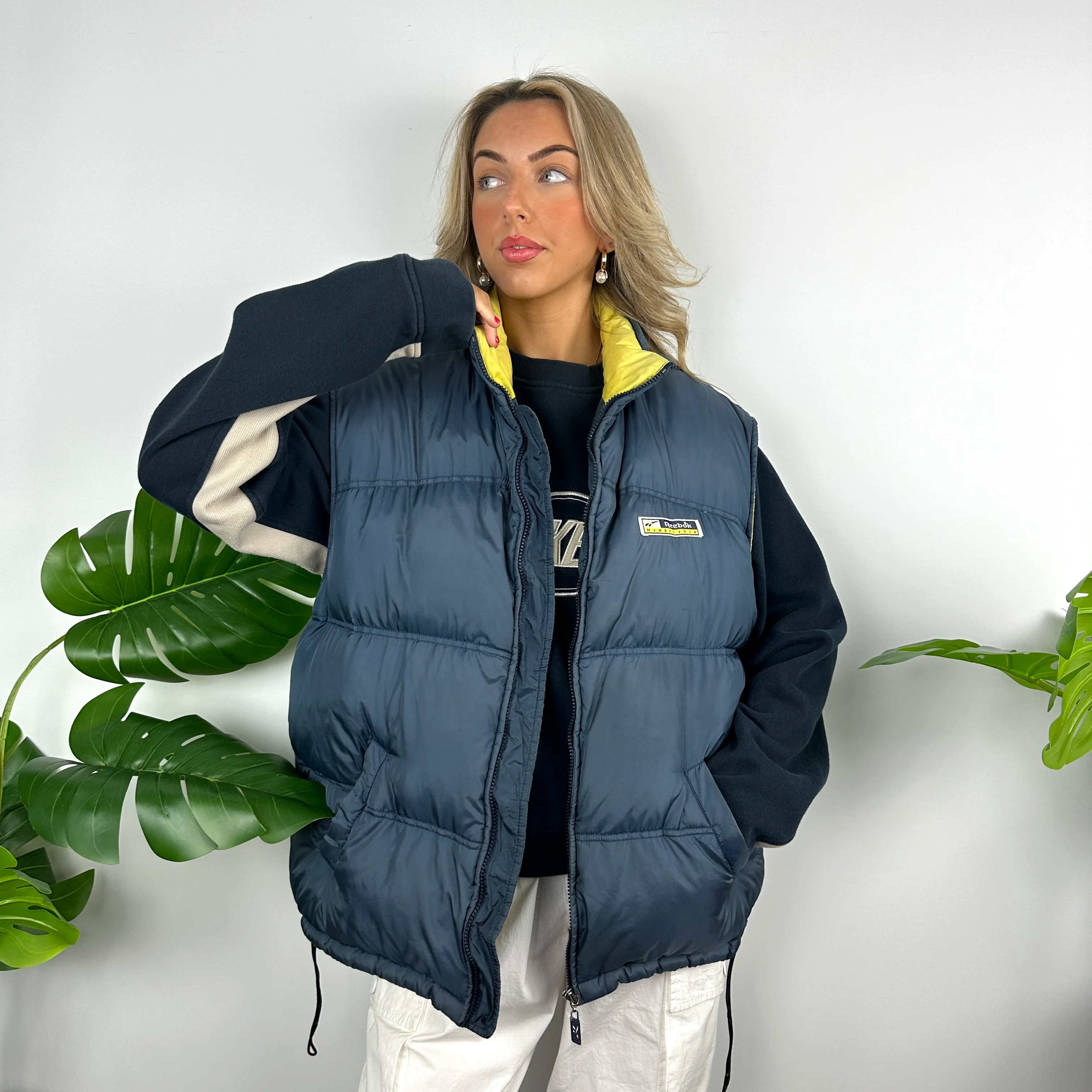 Reebok Navy Embroidered Spell Out Puffer Gilet (XL) - Image 3