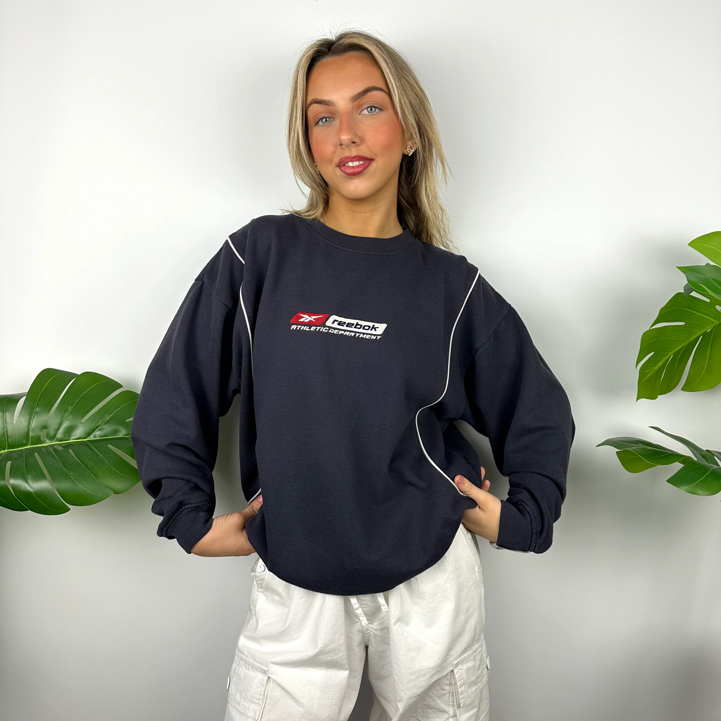 Reebok Navy Embroidered Spell Out Sweatshirt (M) - Image 2