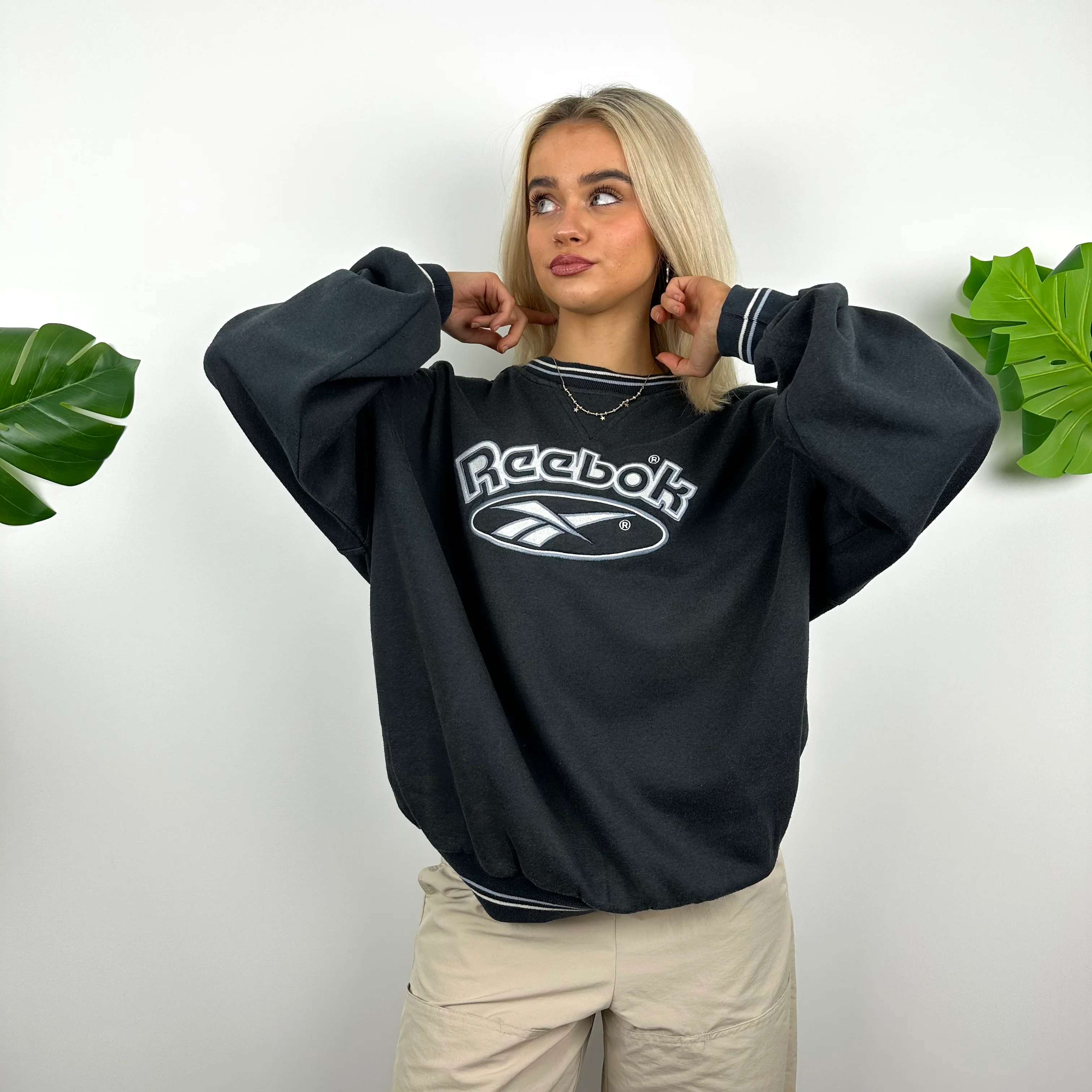 Reebok Navy Embroidered Spell Out Sweatshirt (M) - Image 5