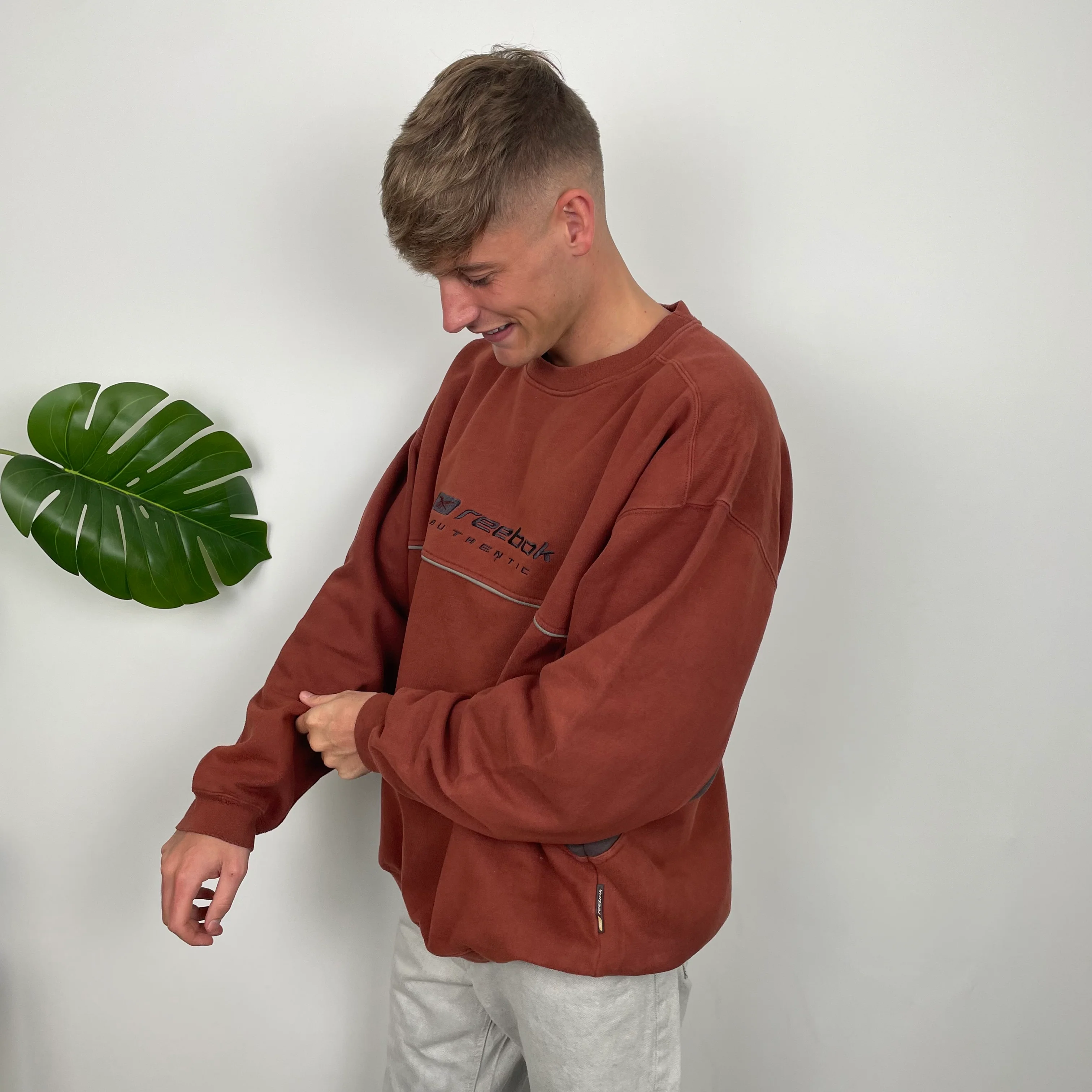 Reebok RARE Burnt Sienna Brown Embroidered Spell Out Sweatshirt (XL) - Image 6