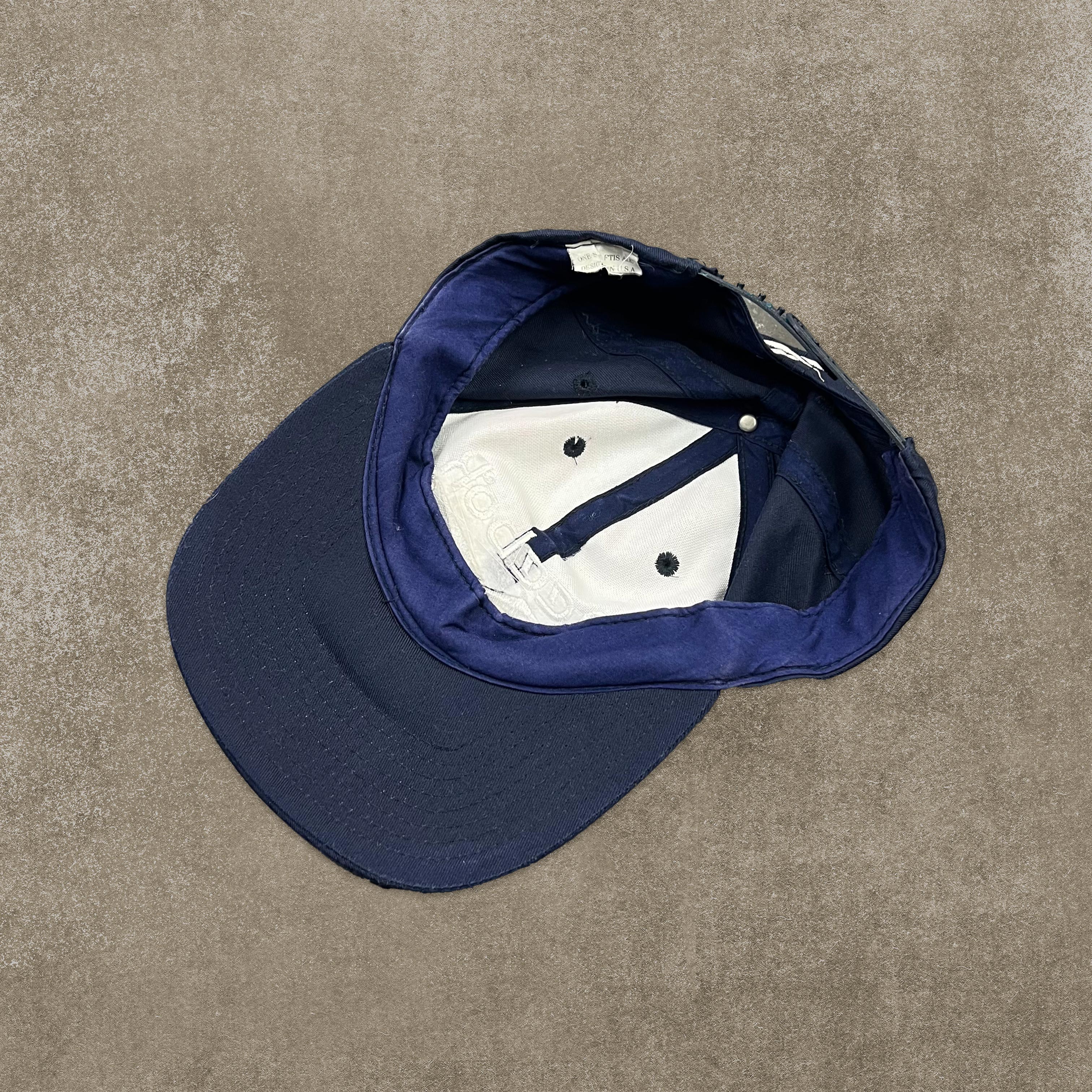 Reebok RARE Navy Embroidered Spell Out Cap - Image 4