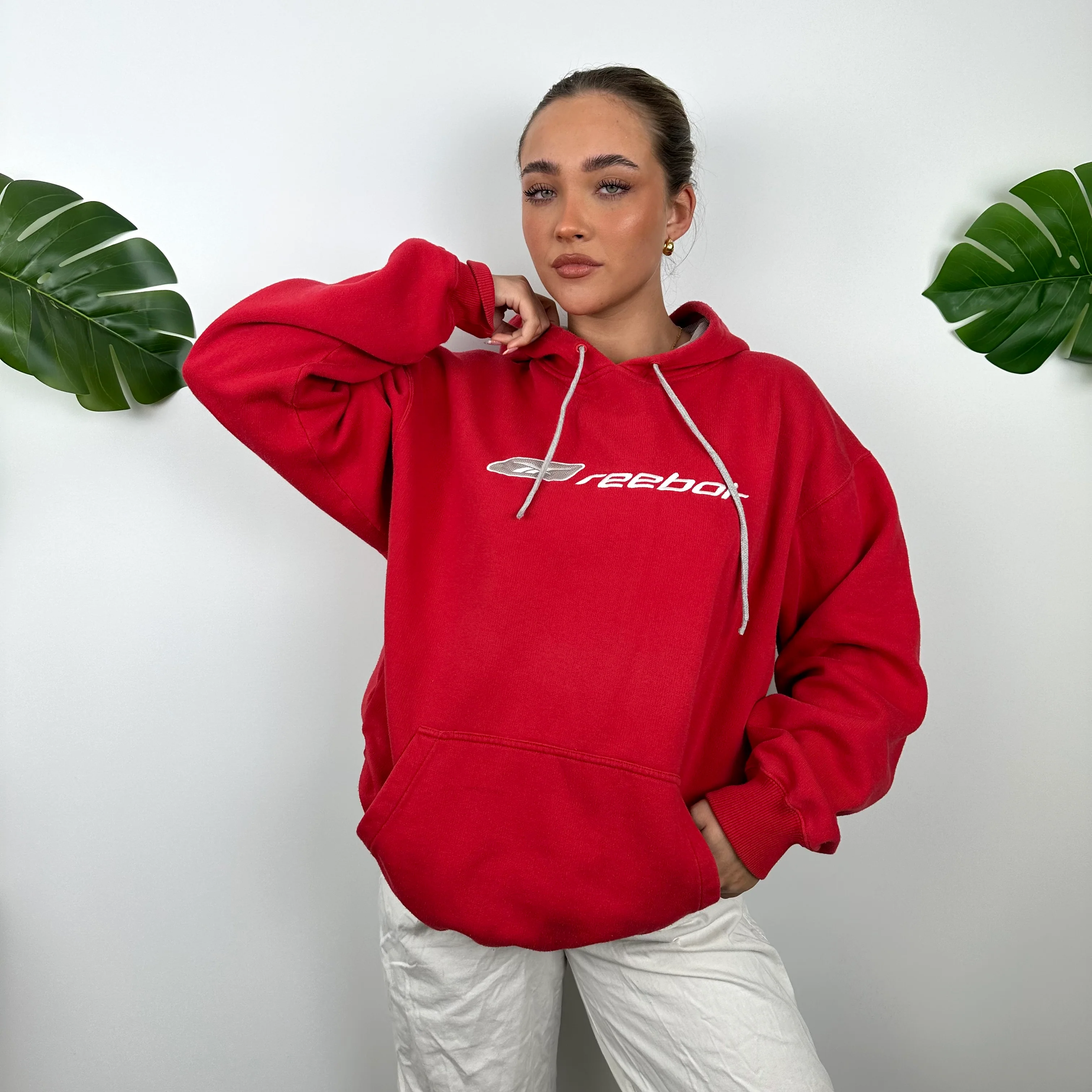 Reebok Red Embroidered Spell Out Hoodie (M) - Image 4