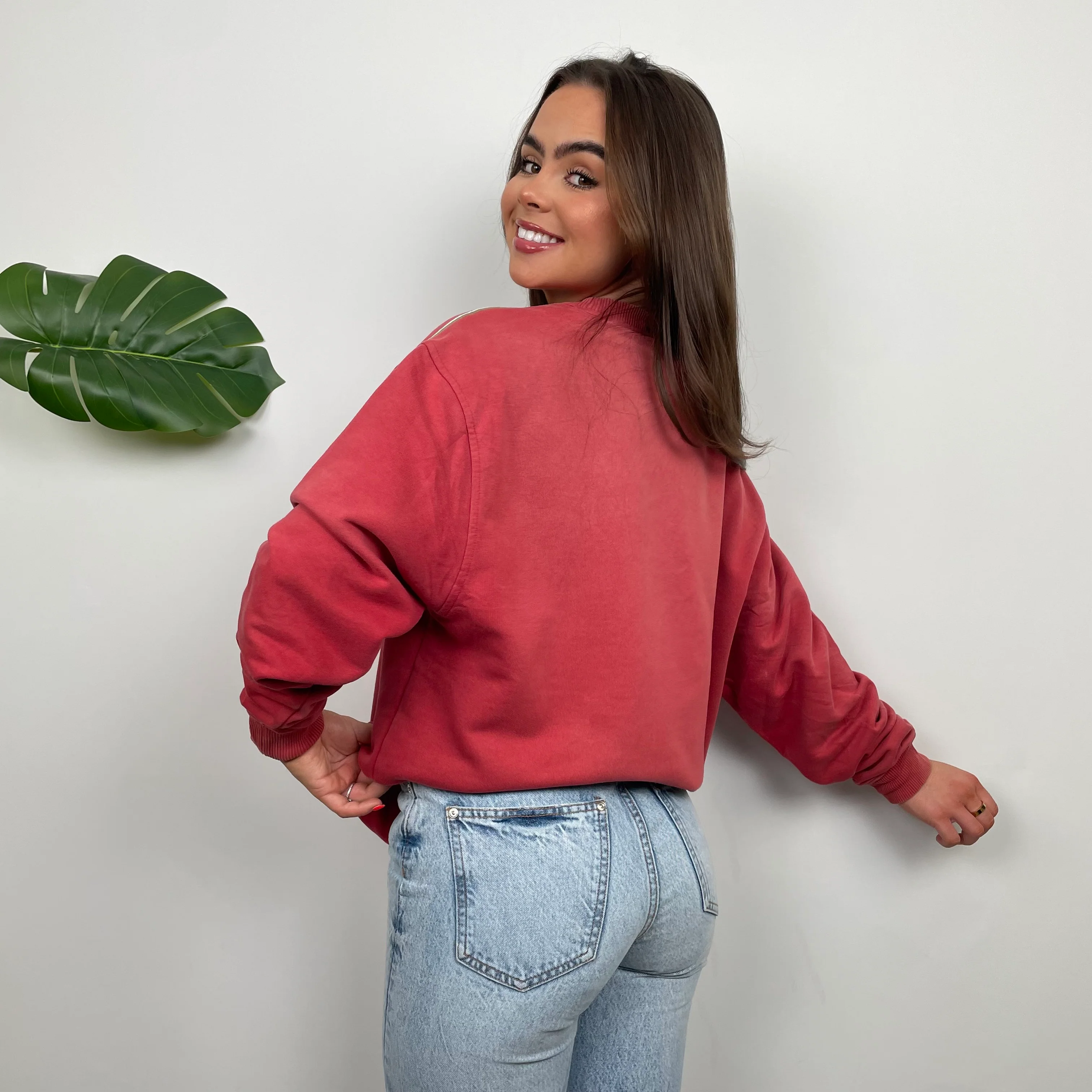 Reebok Red Embroidered Spell Out Sweatshirt (M) - Image 4