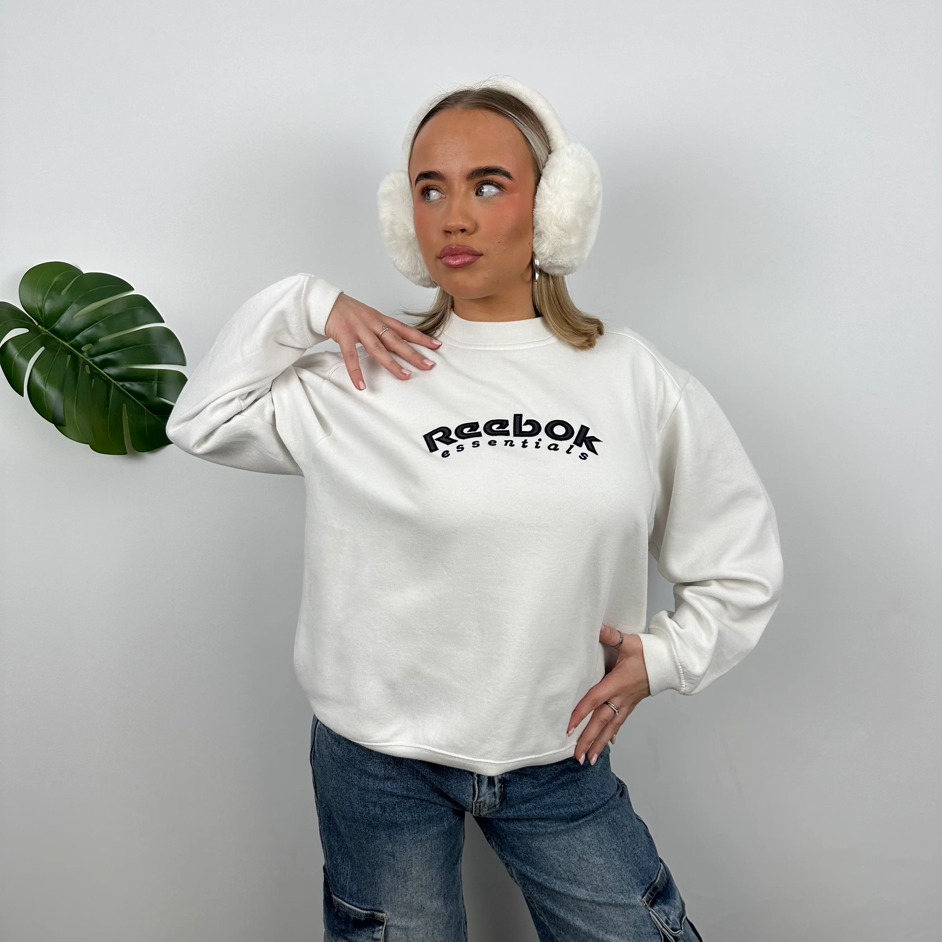 Reebok White Embroidered Spell Out Sweatshirt (M) - Image 2