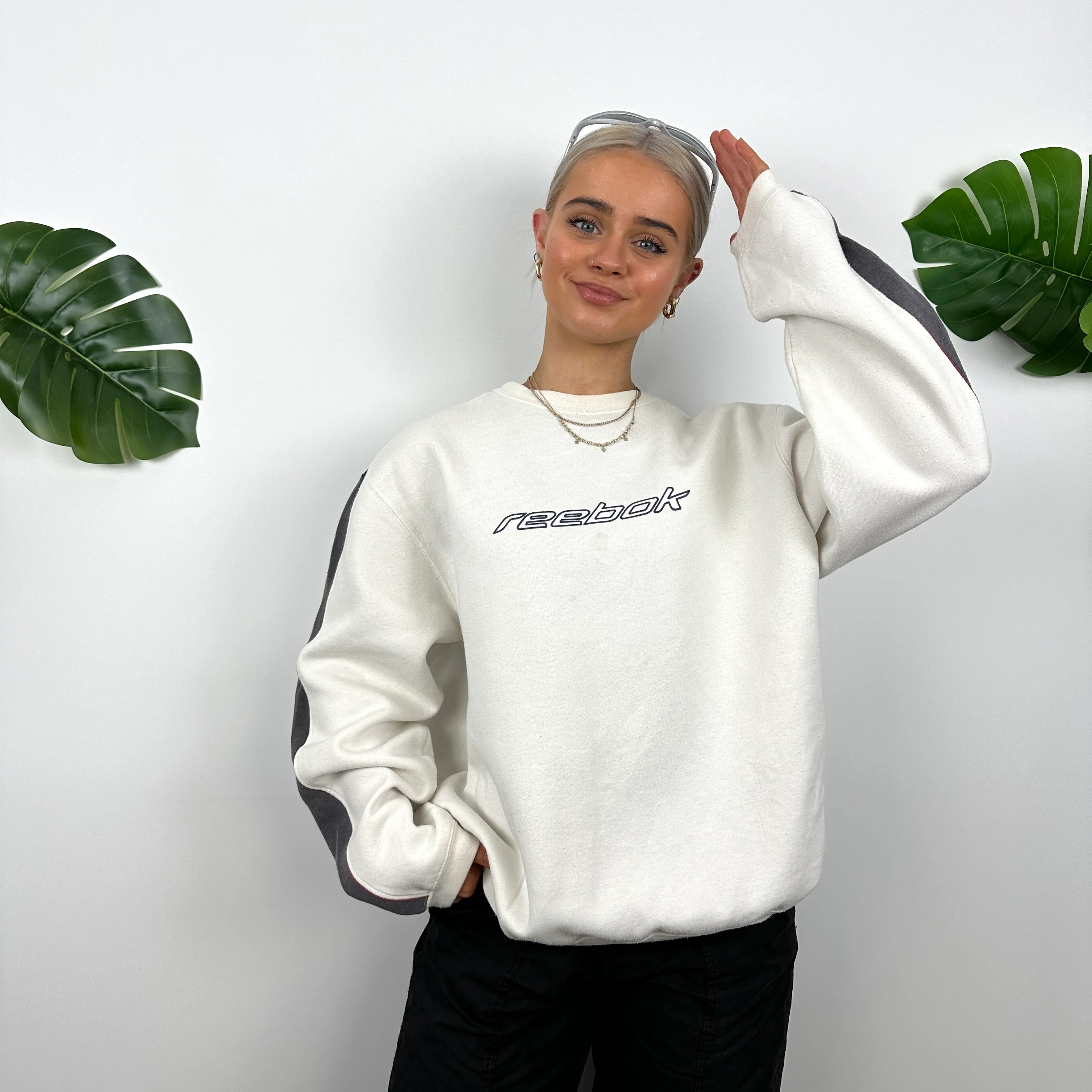 Reebok White Spell Out Sweatshirt (M) - Image 4