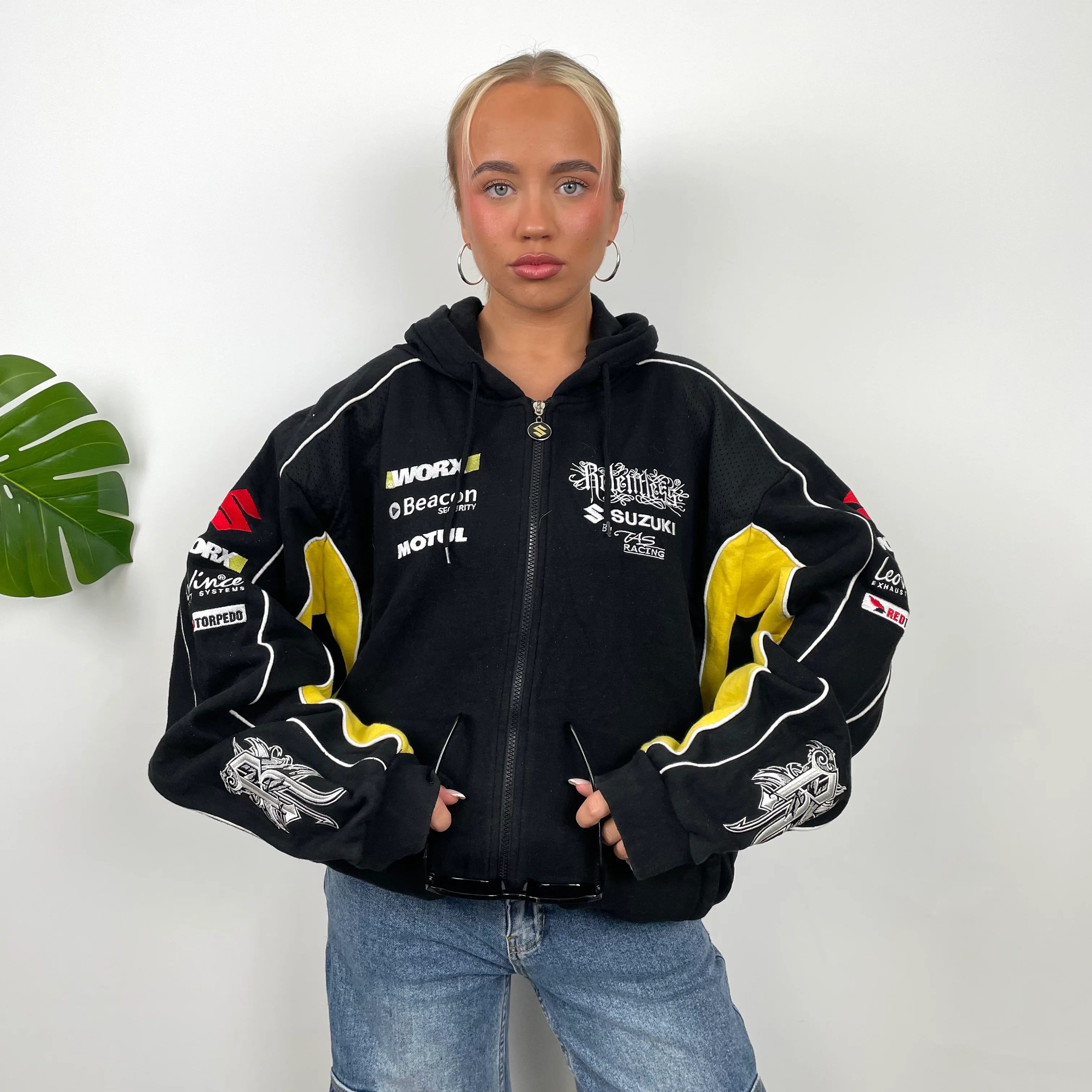 Suzuki Racing Black Embroidered Teddy Bear Fleece Zip Up Jacket (XL) - Image 2