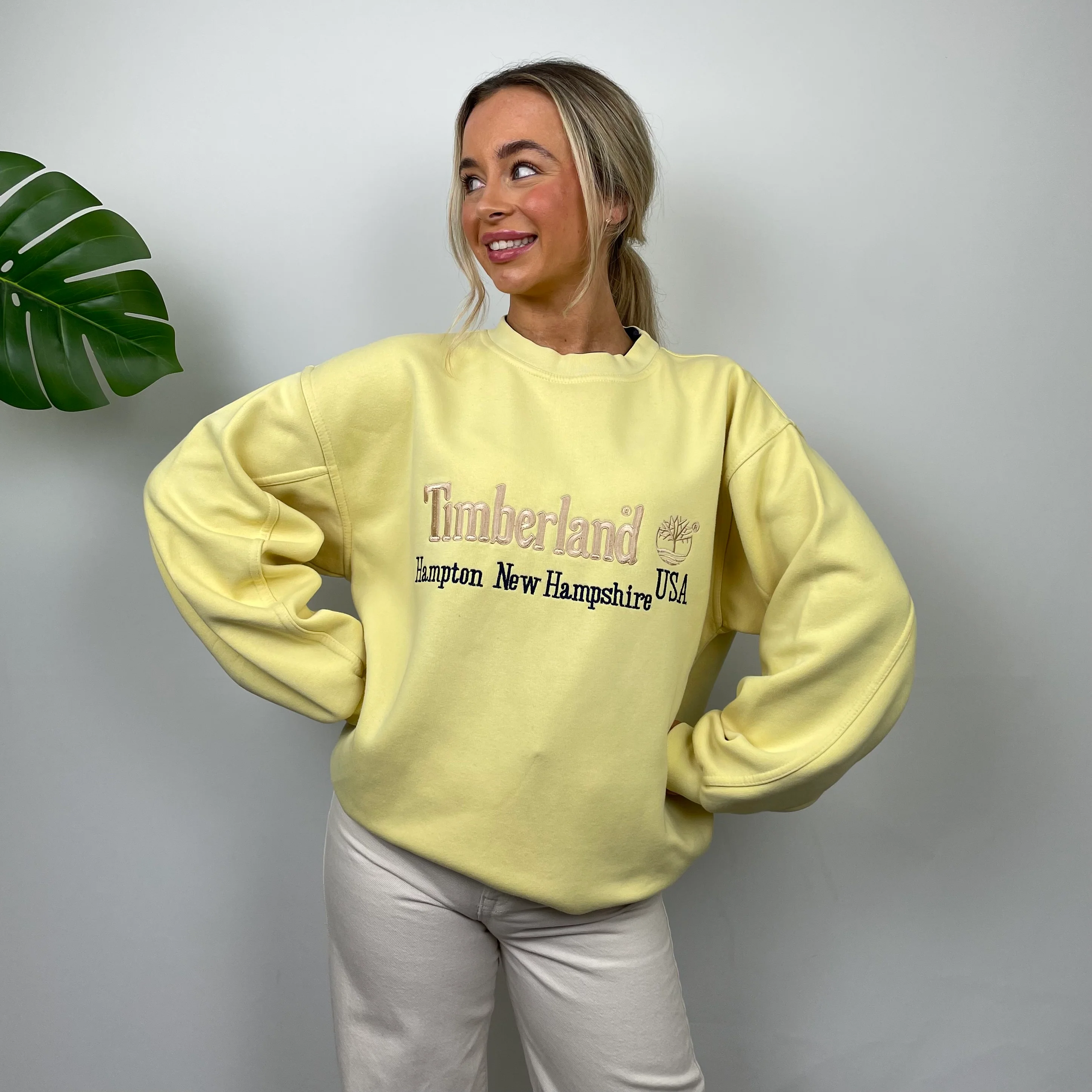 Timberland RARE Pastel Yellow Embroidered Spell Out Sweatshirt (XL) - Image 2